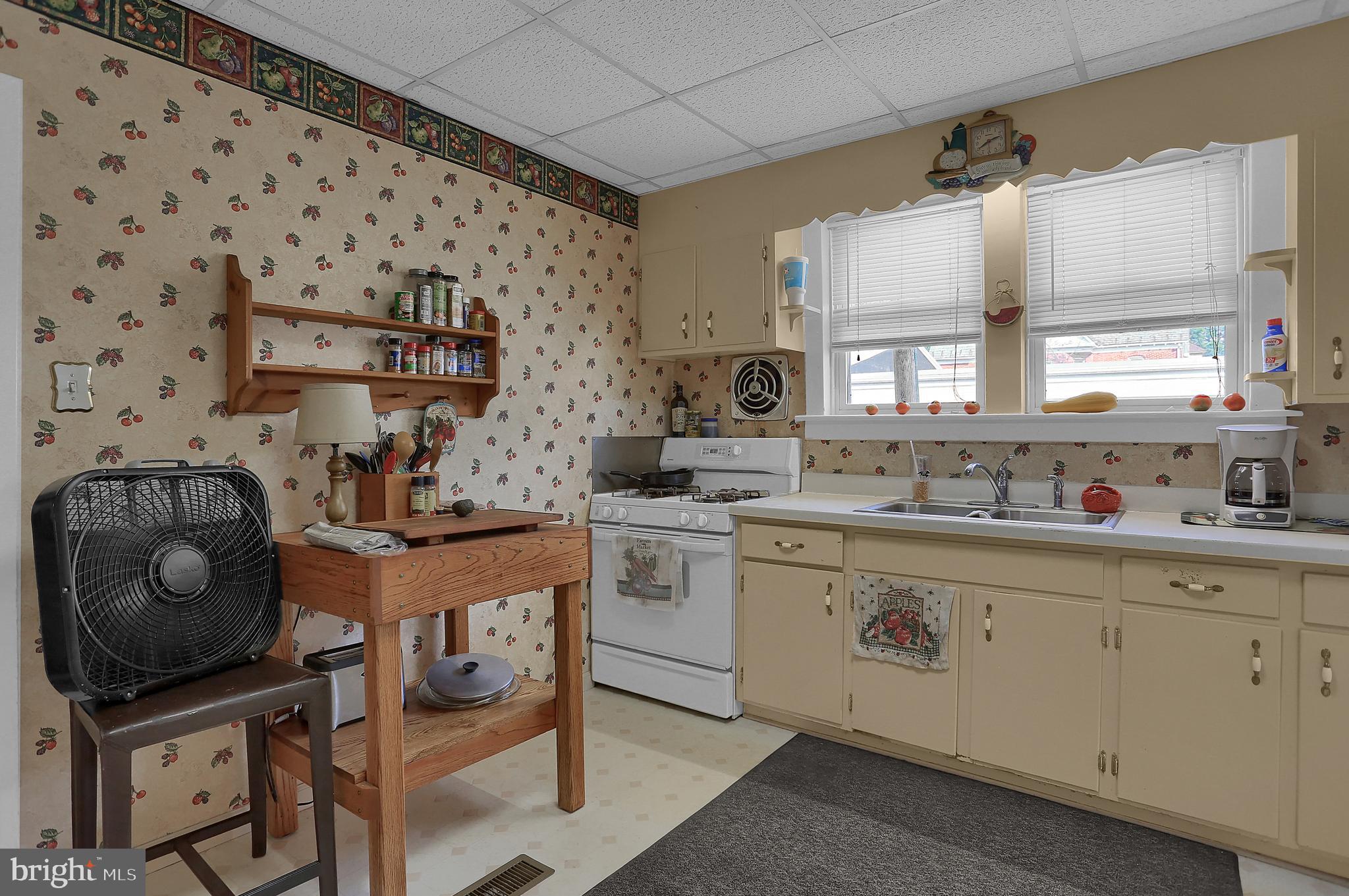 SOUTH HANOVER - Residential Income