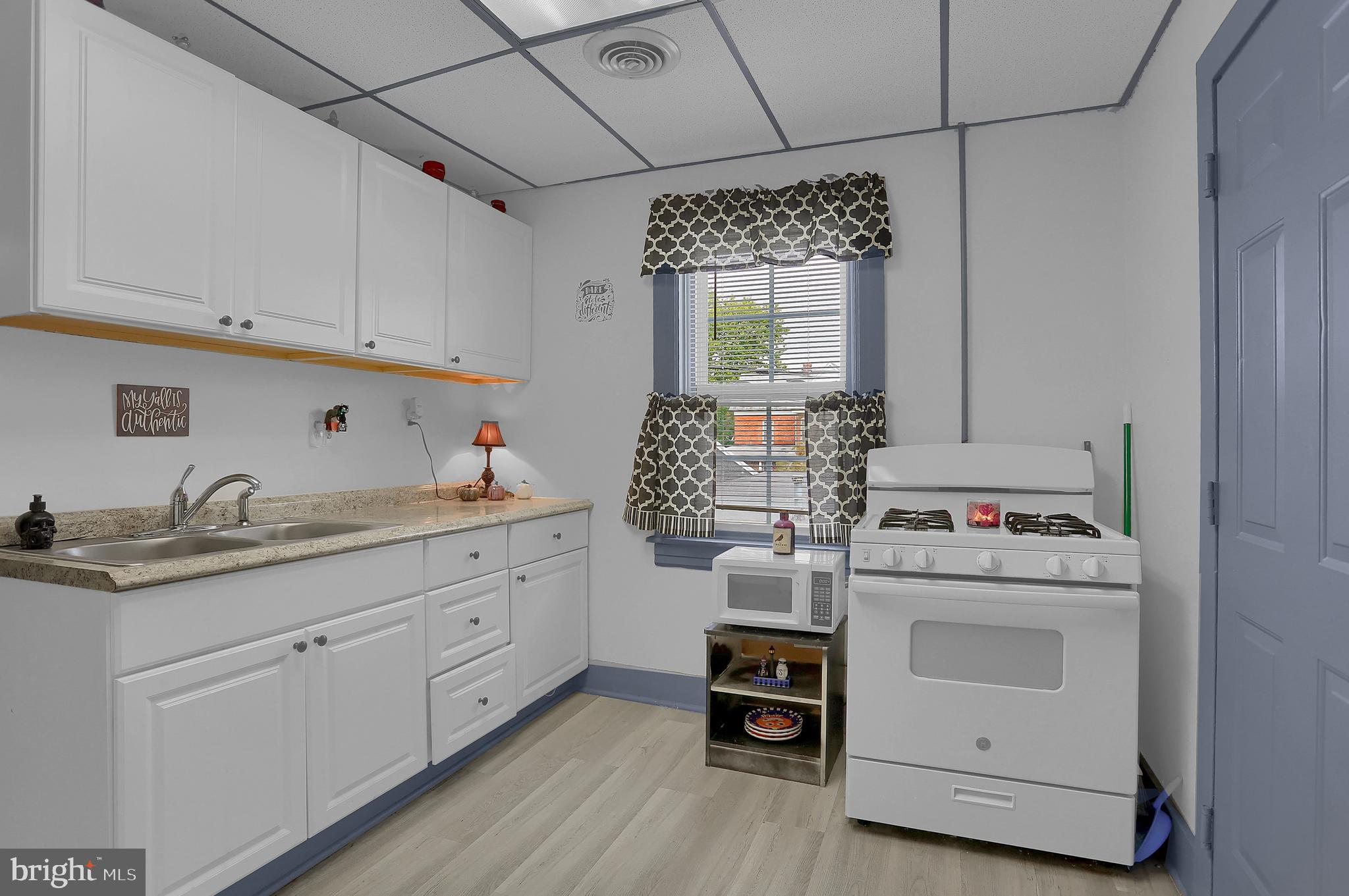 SOUTH HANOVER - Residential Income