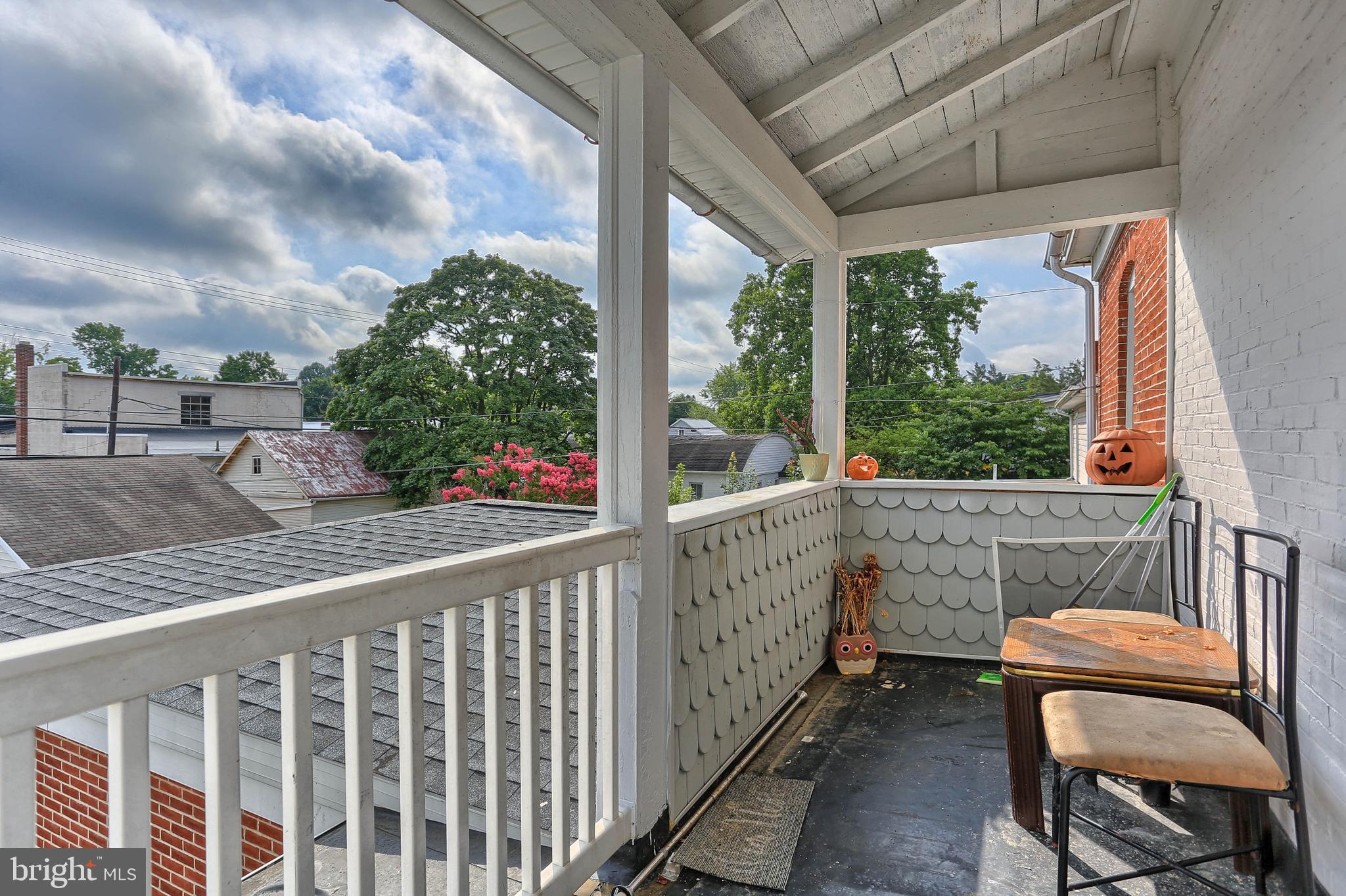 SOUTH HANOVER - Residential Income