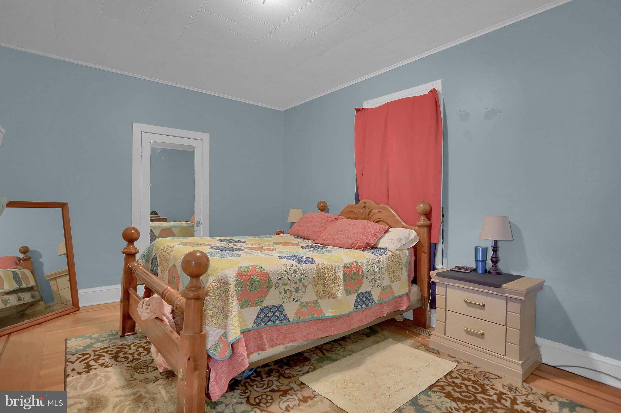 SOUTH HANOVER - Residential Income