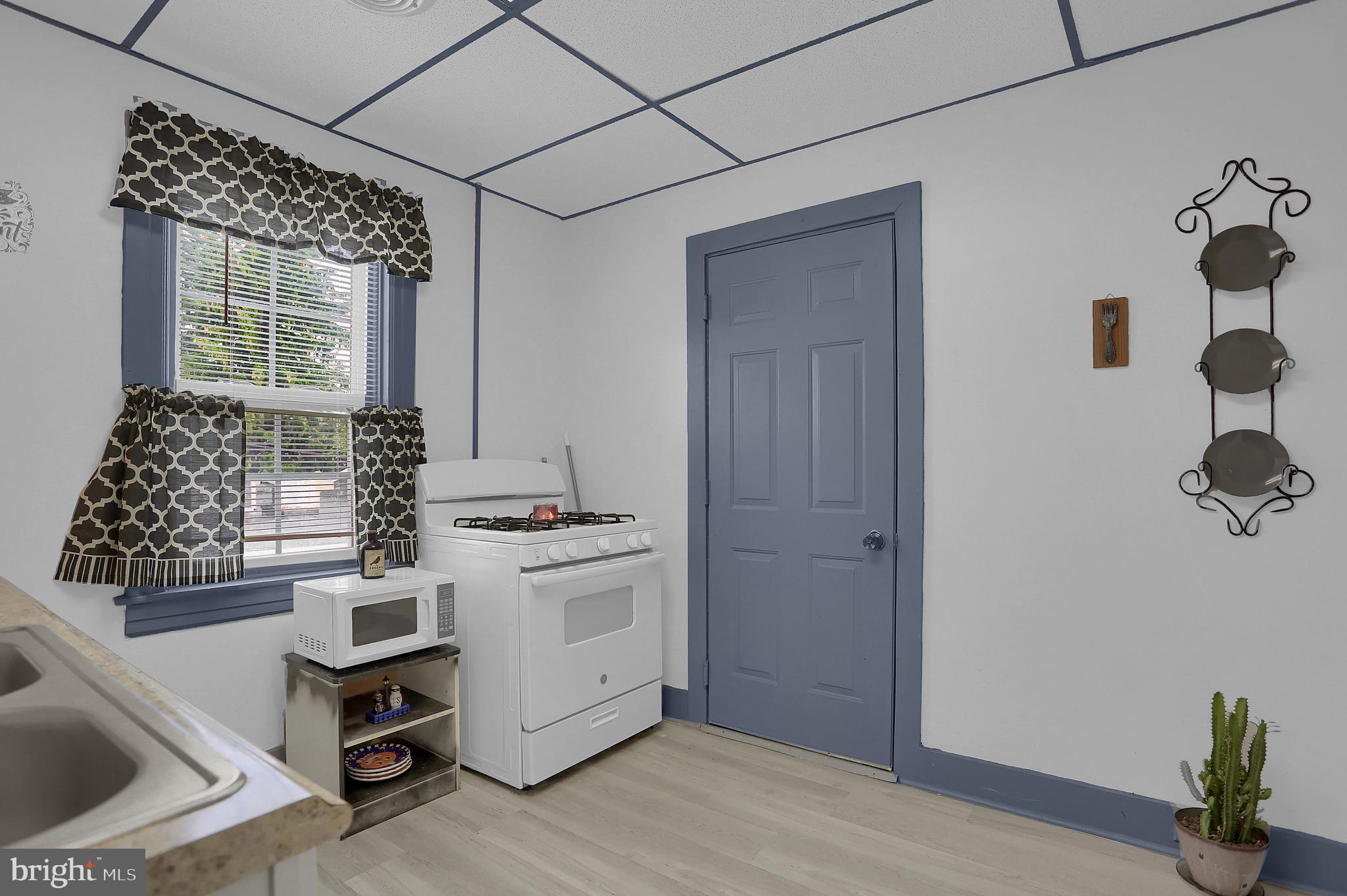 SOUTH HANOVER - Residential Income