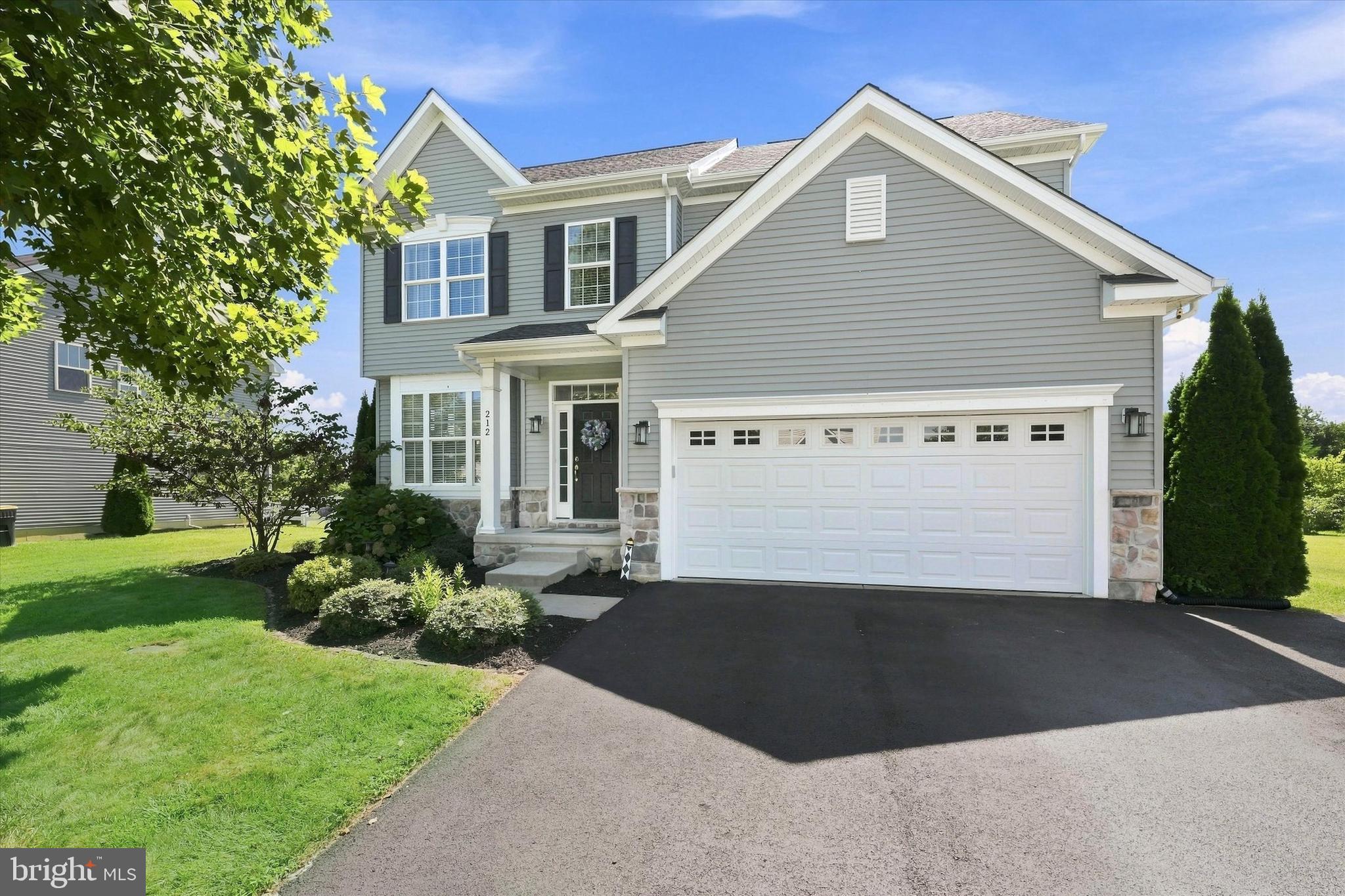 212 SAFFRON CIRCLE