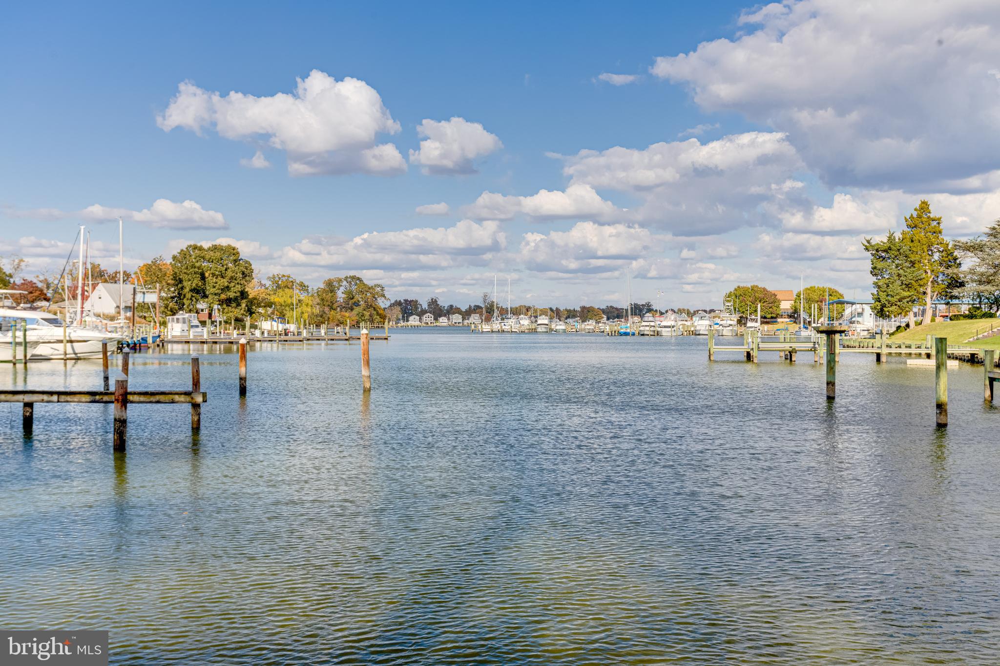 HILLTOP PARK - Residential