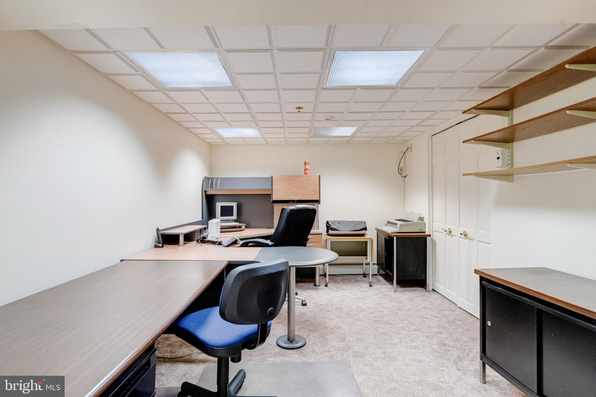 HILLTOP PARK - Residential