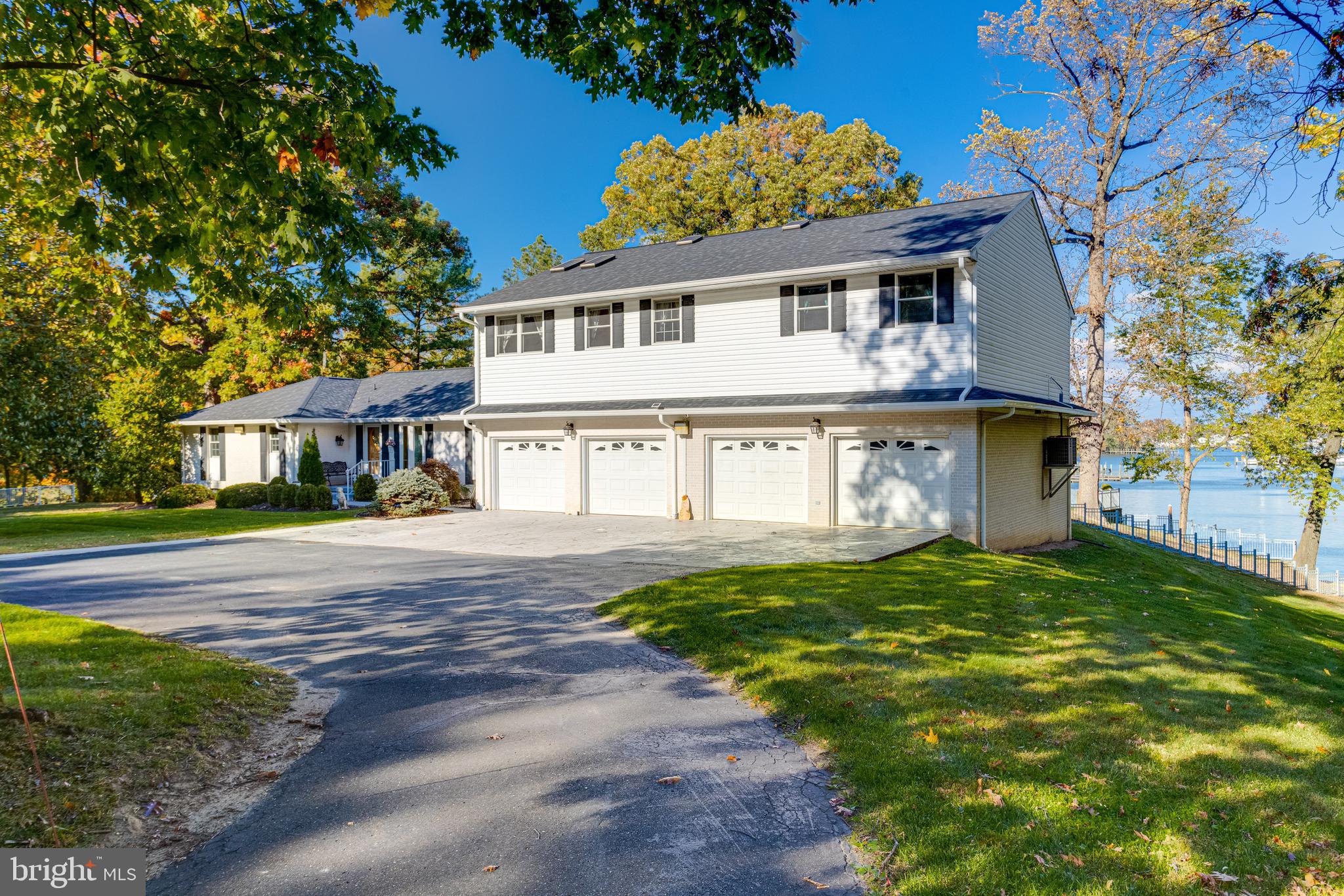 HILLTOP PARK - Residential