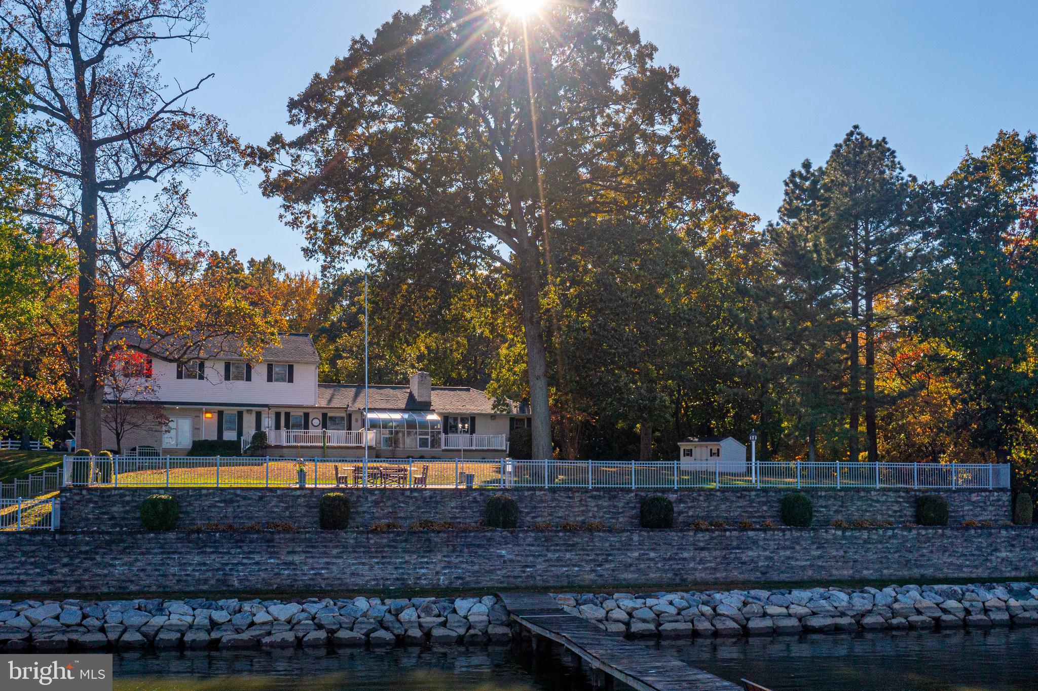 HILLTOP PARK - Residential