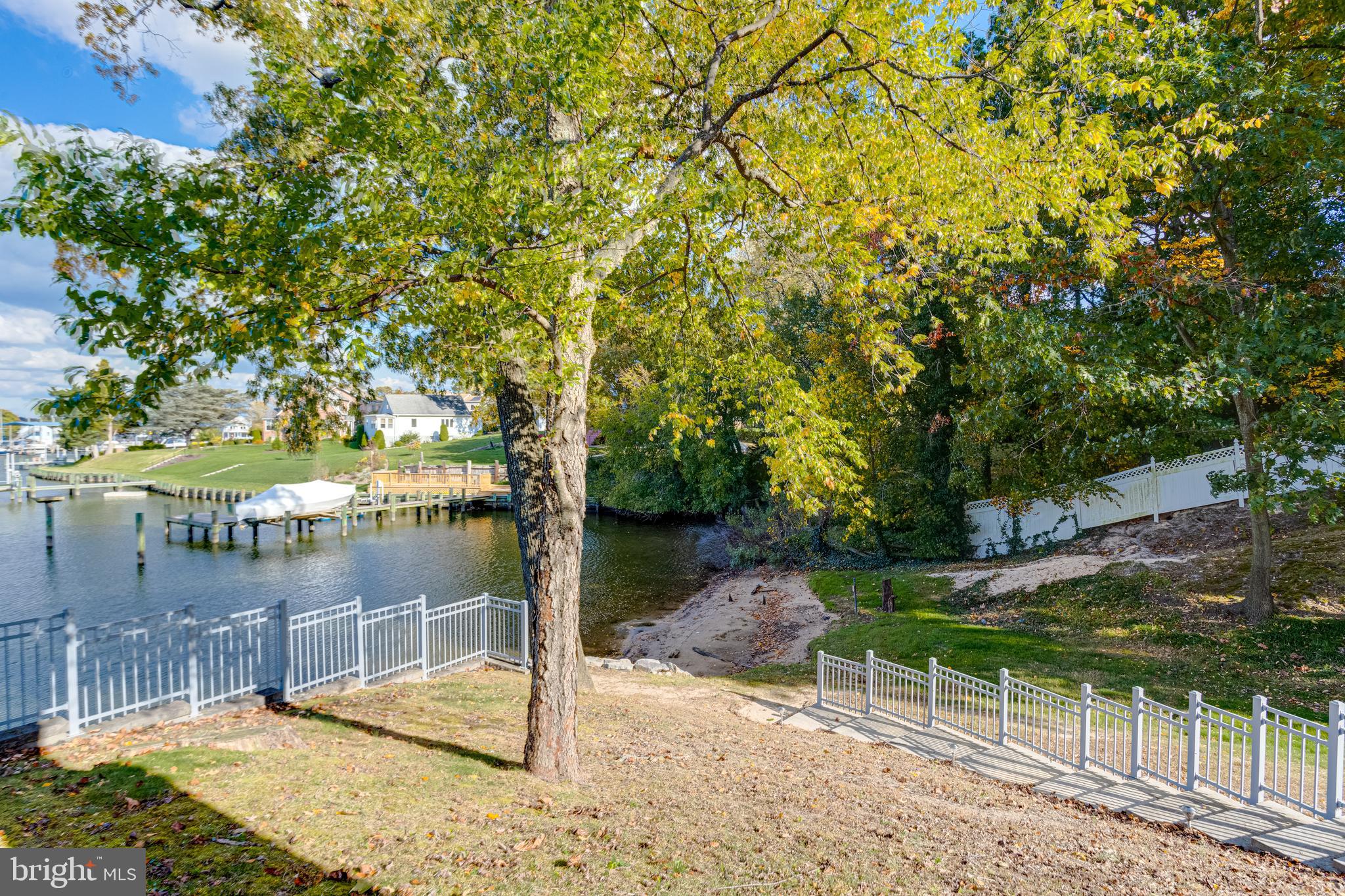 HILLTOP PARK - Residential