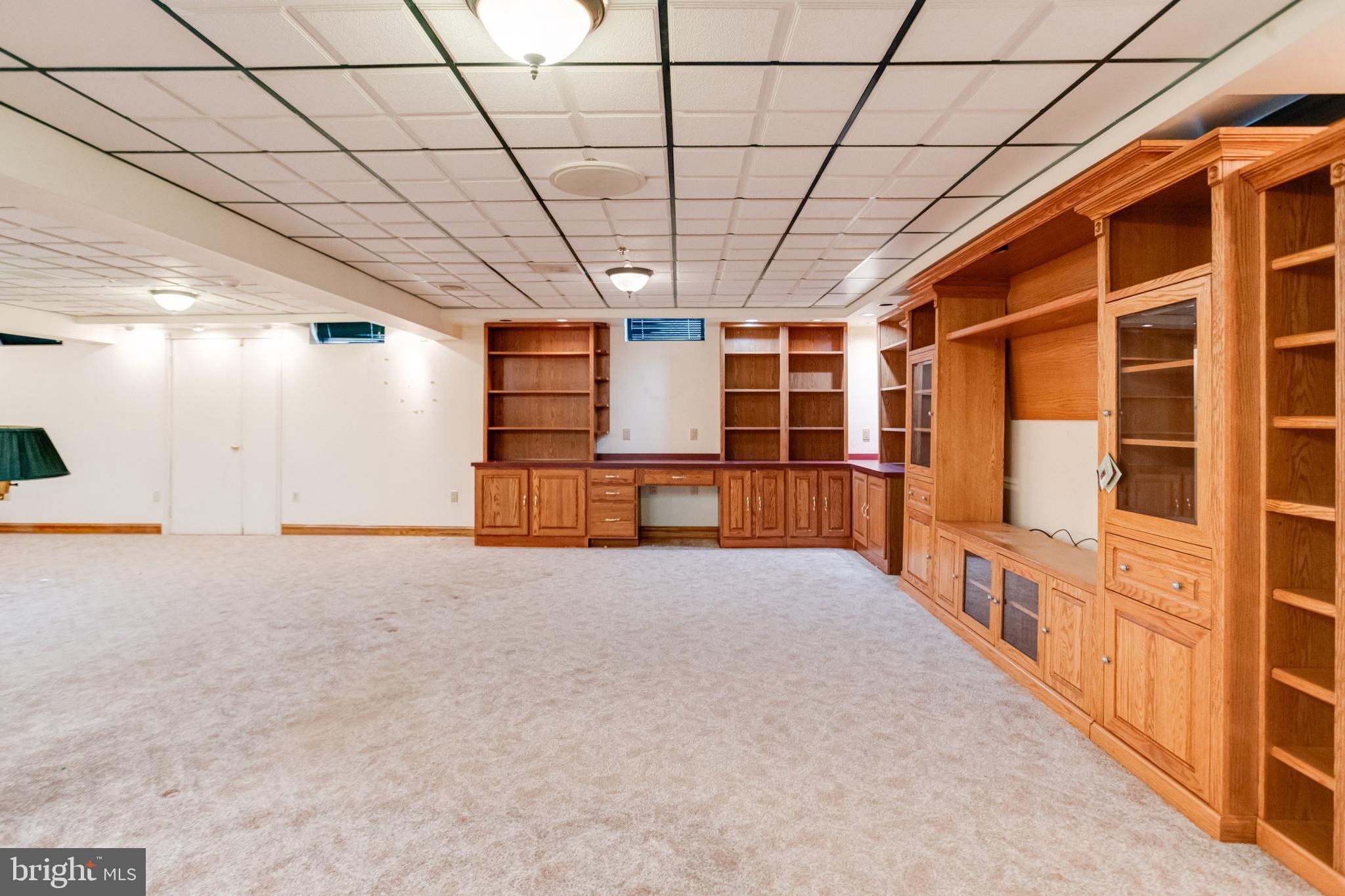 HILLTOP PARK - Residential