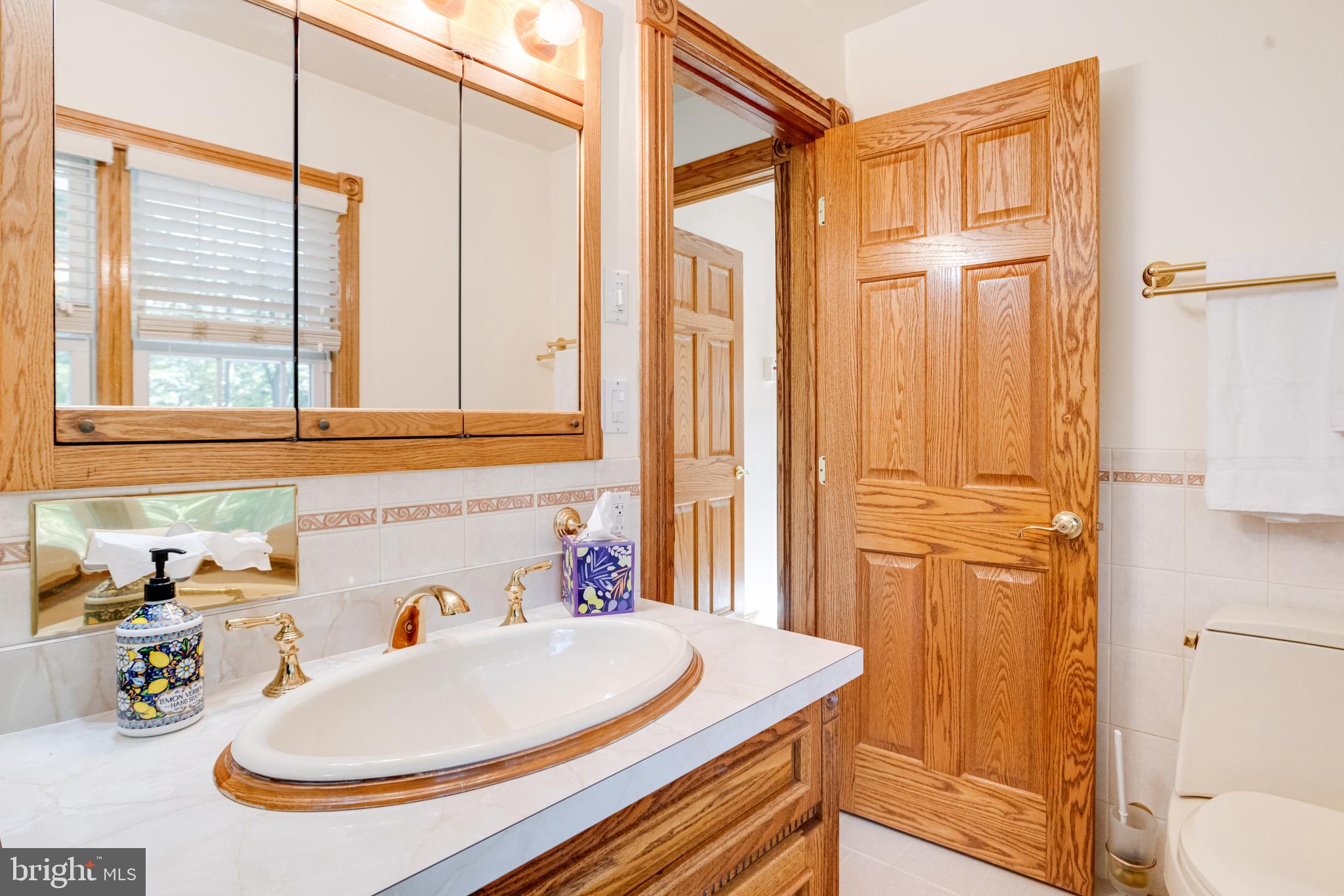 HILLTOP PARK - Residential