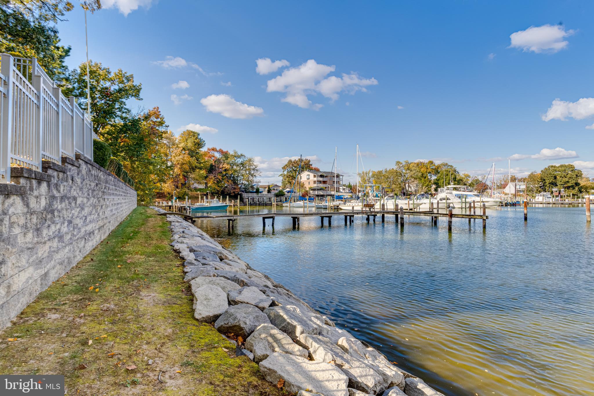 HILLTOP PARK - Residential
