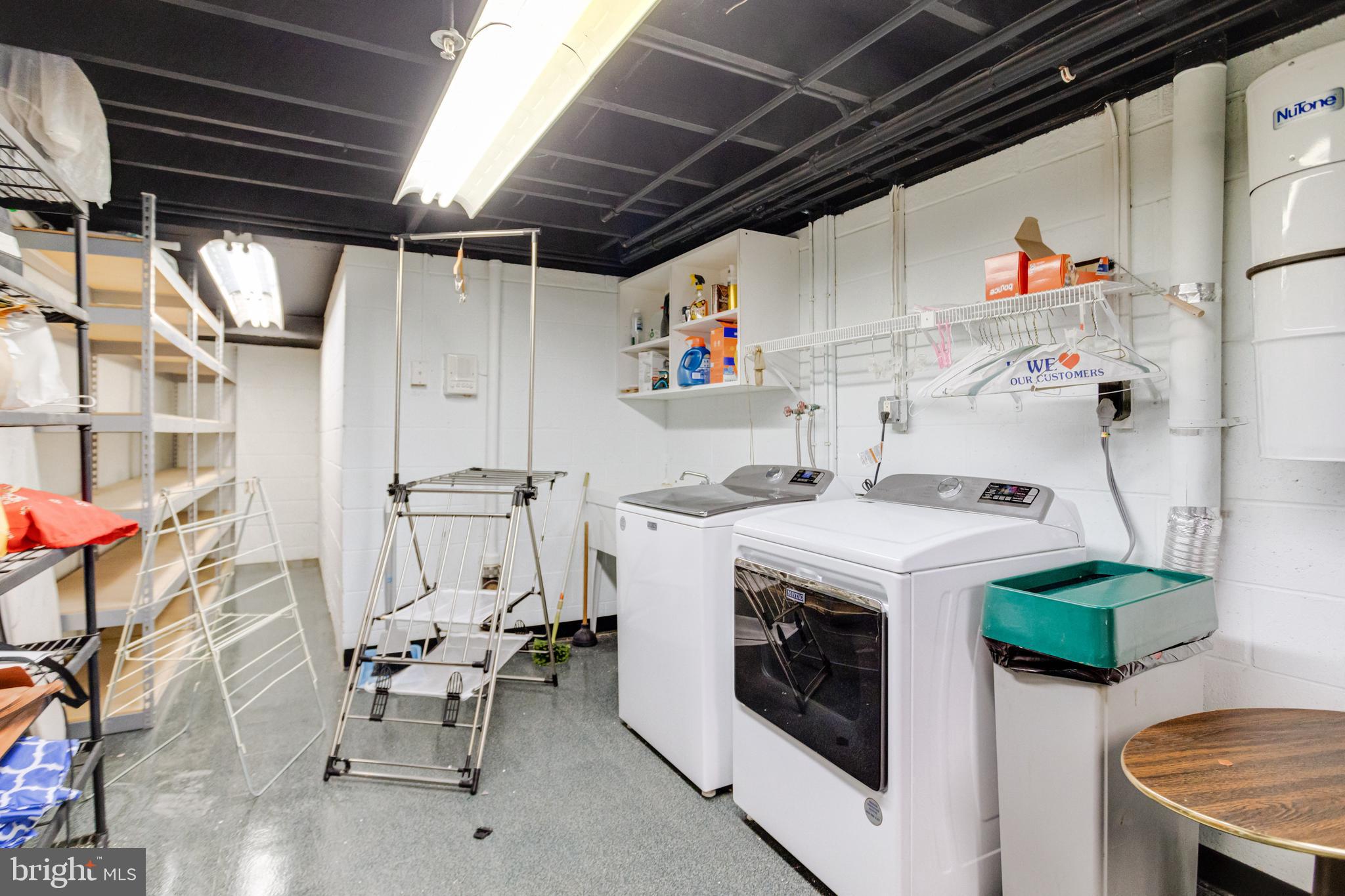 HILLTOP PARK - Residential