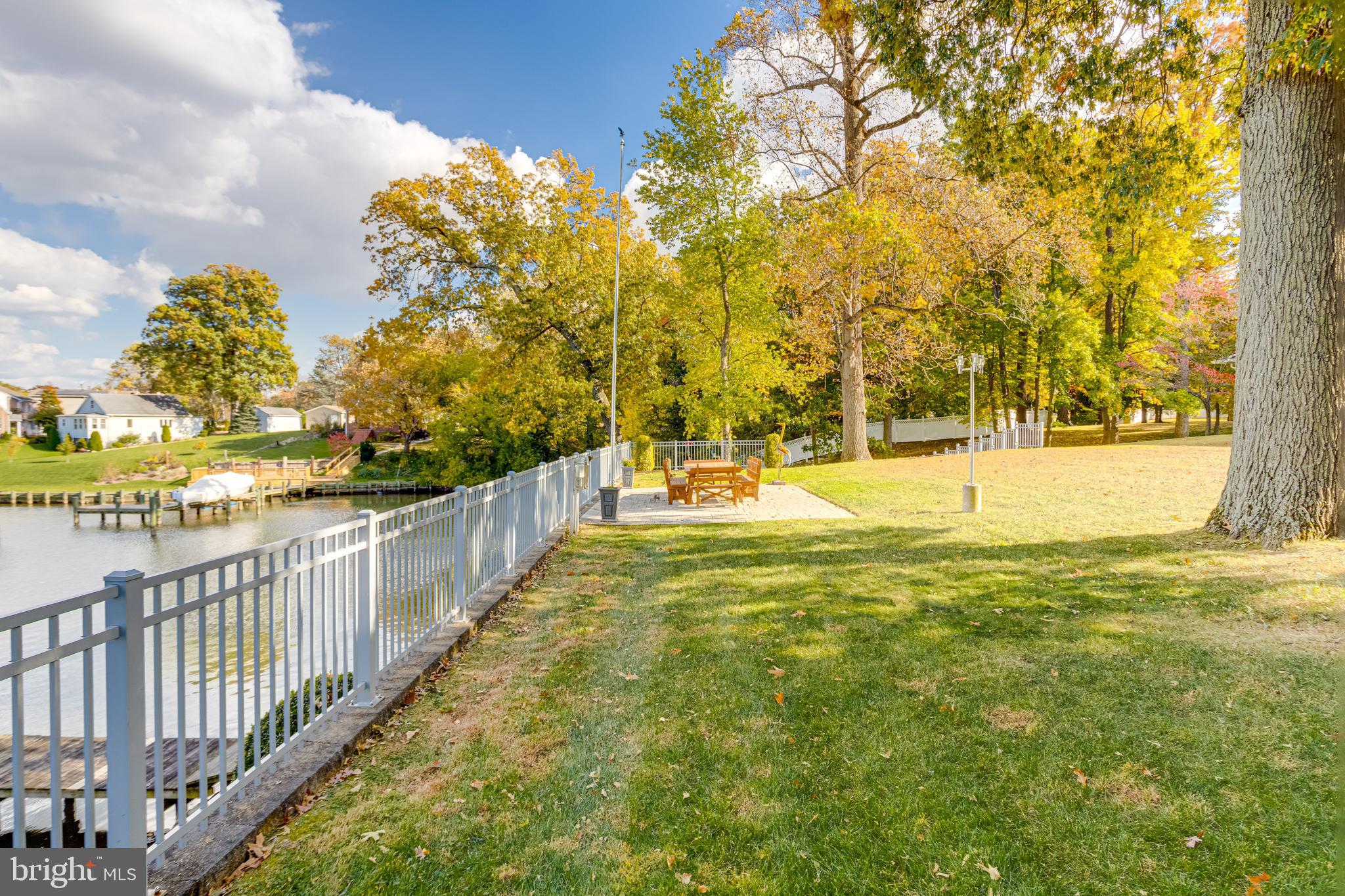 HILLTOP PARK - Residential