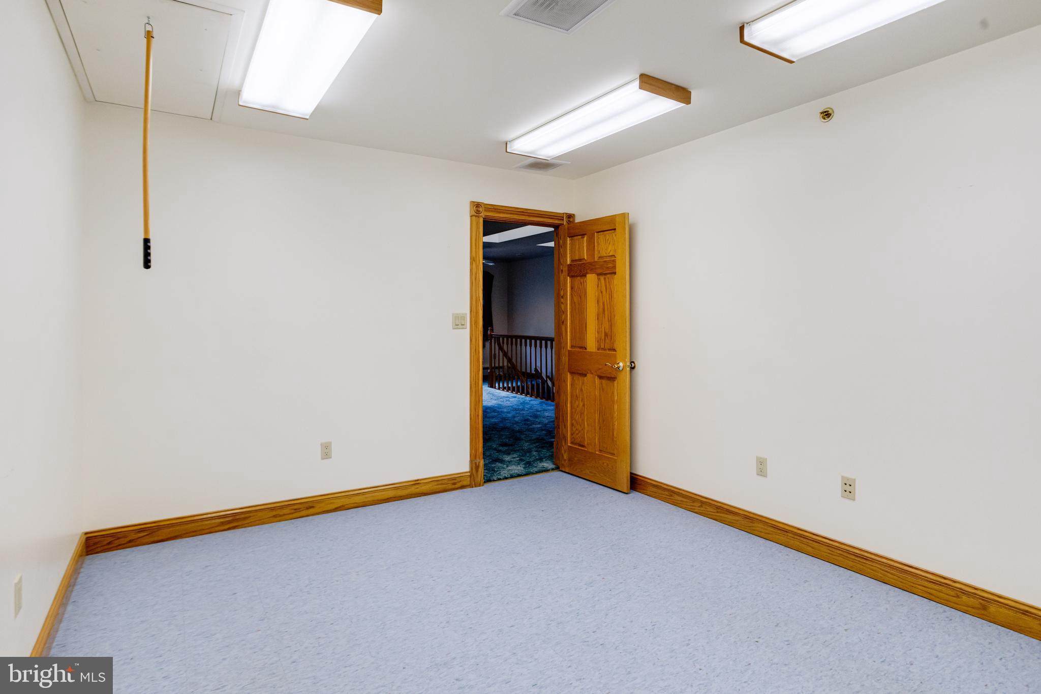 HILLTOP PARK - Residential