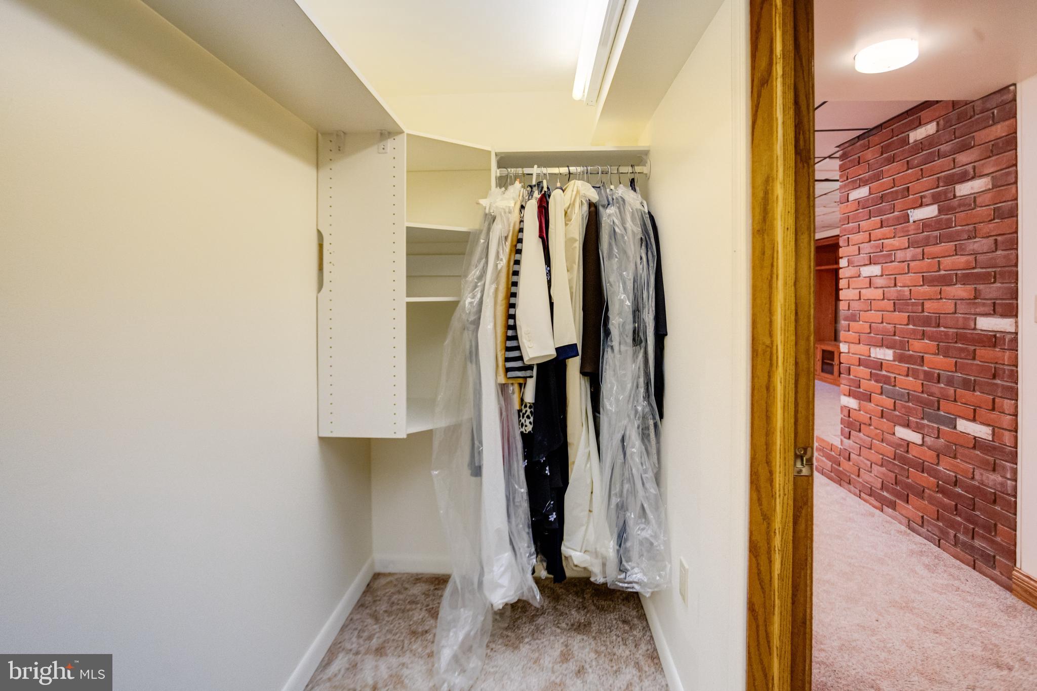 HILLTOP PARK - Residential