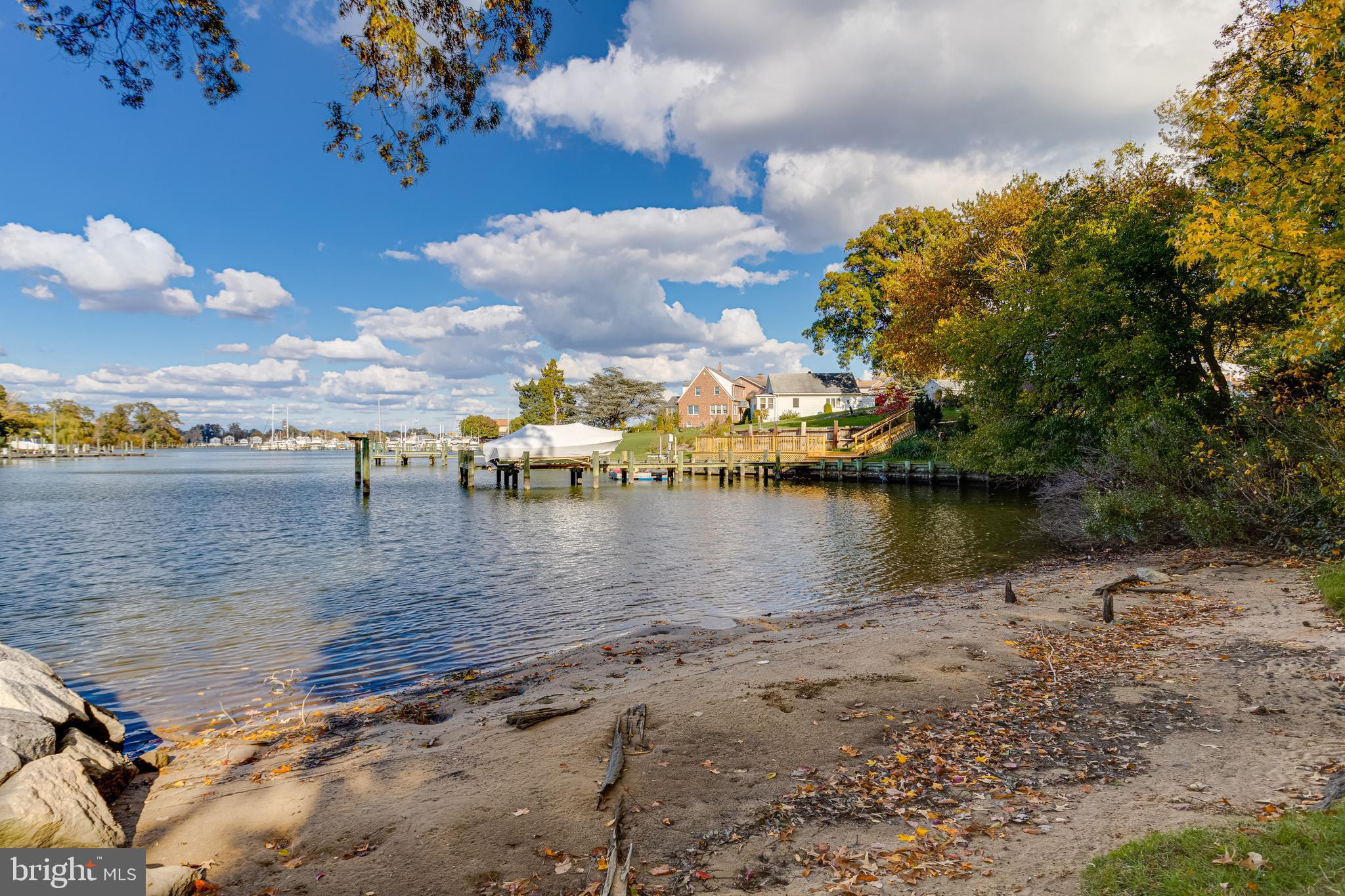 HILLTOP PARK - Residential