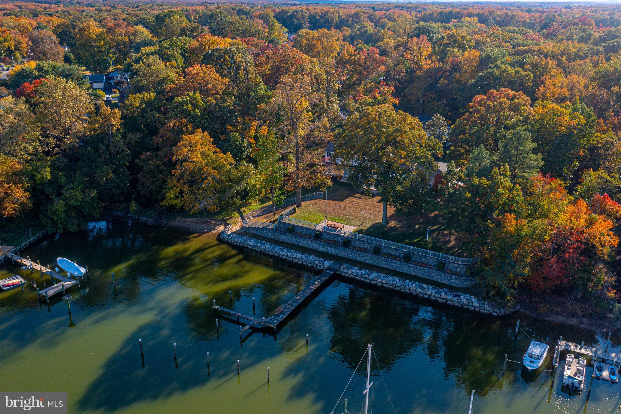 HILLTOP PARK - Residential