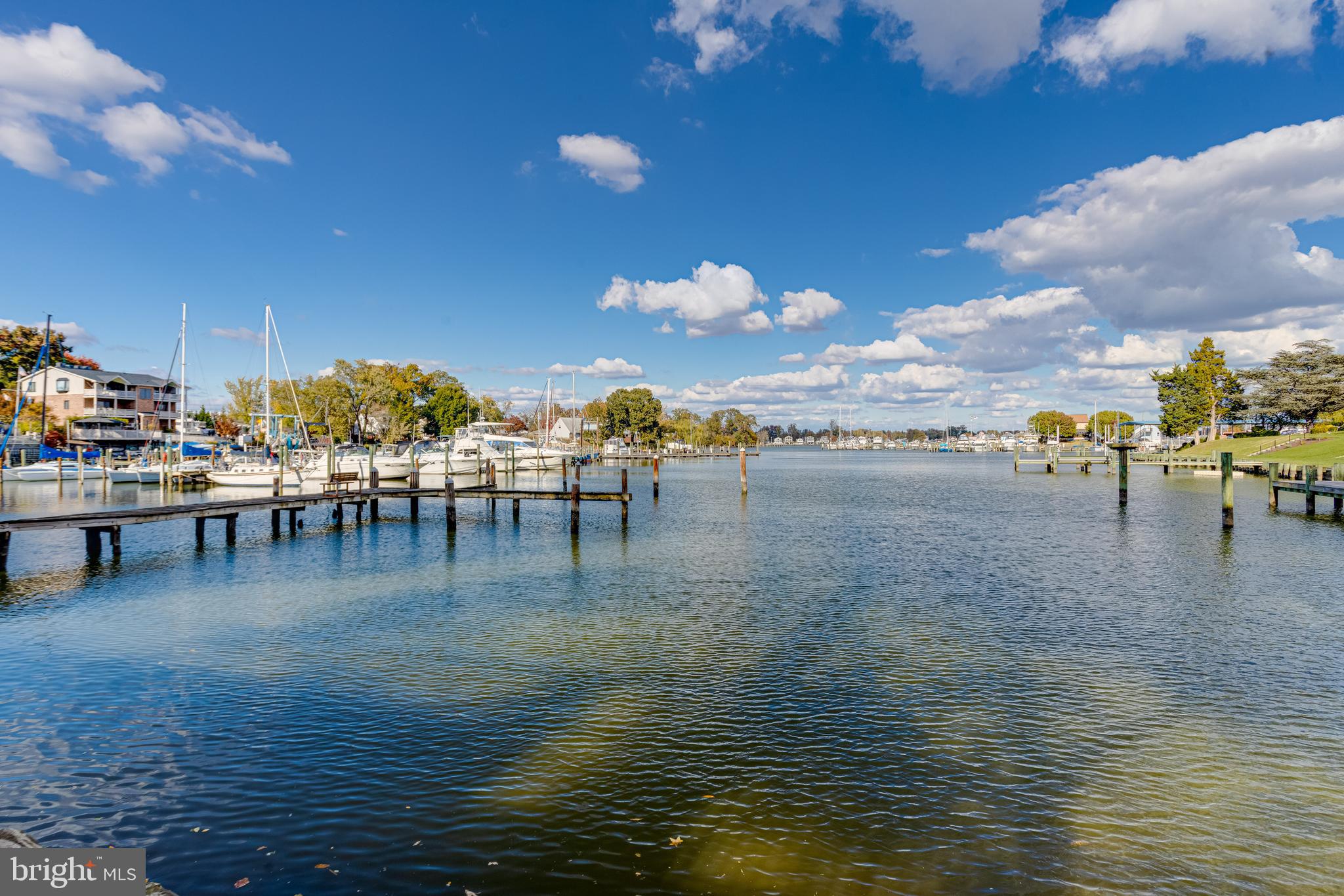 HILLTOP PARK - Residential