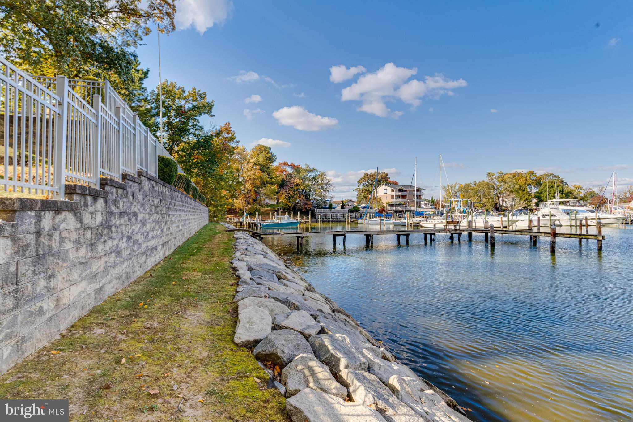 HILLTOP PARK - Residential