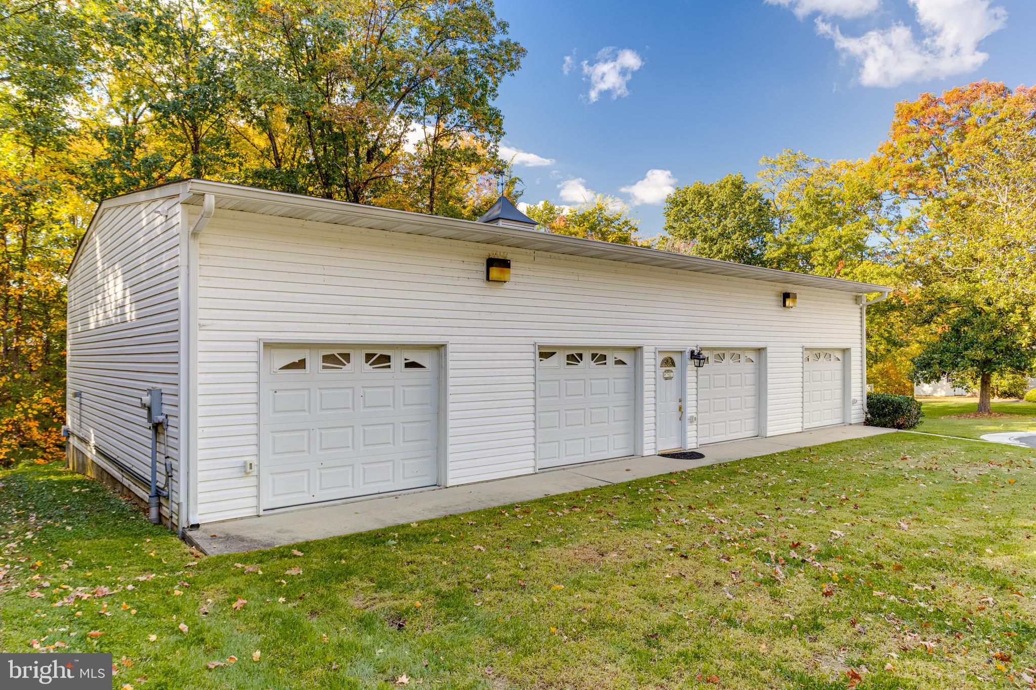 HILLTOP PARK - Residential