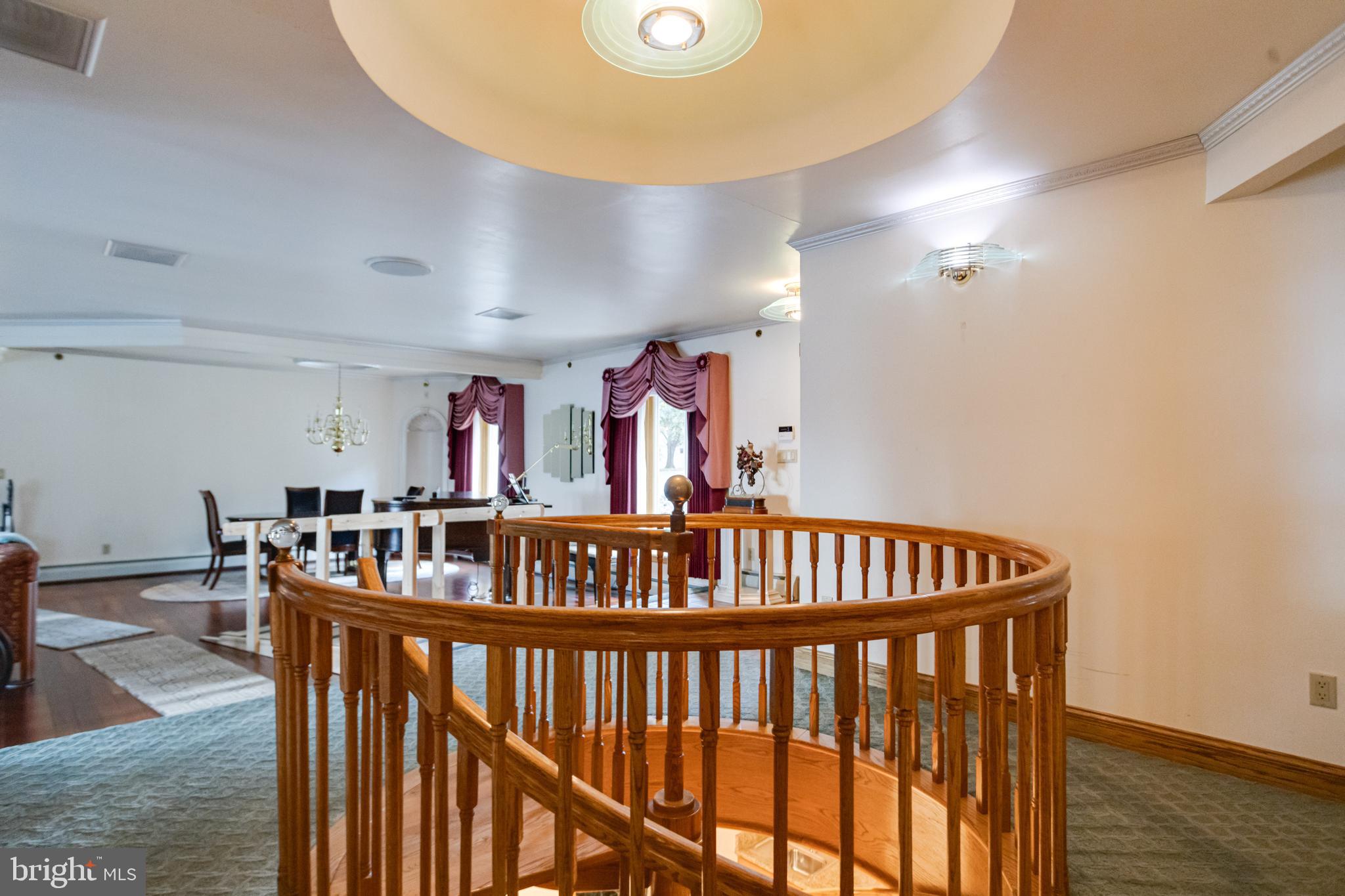 HILLTOP PARK - Residential