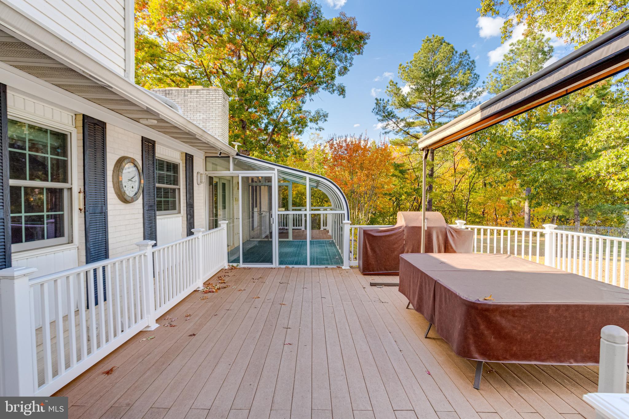 HILLTOP PARK - Residential