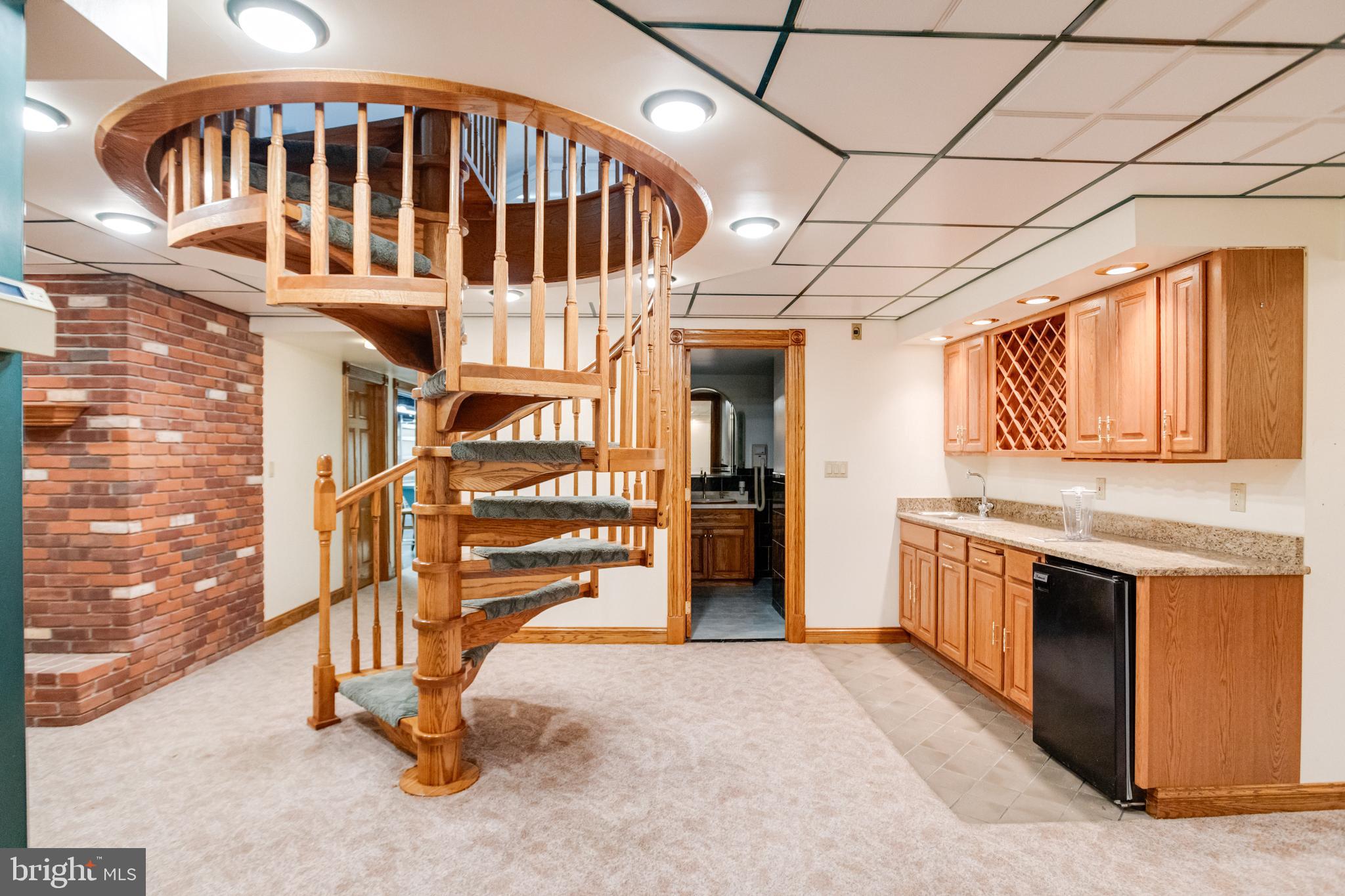 HILLTOP PARK - Residential