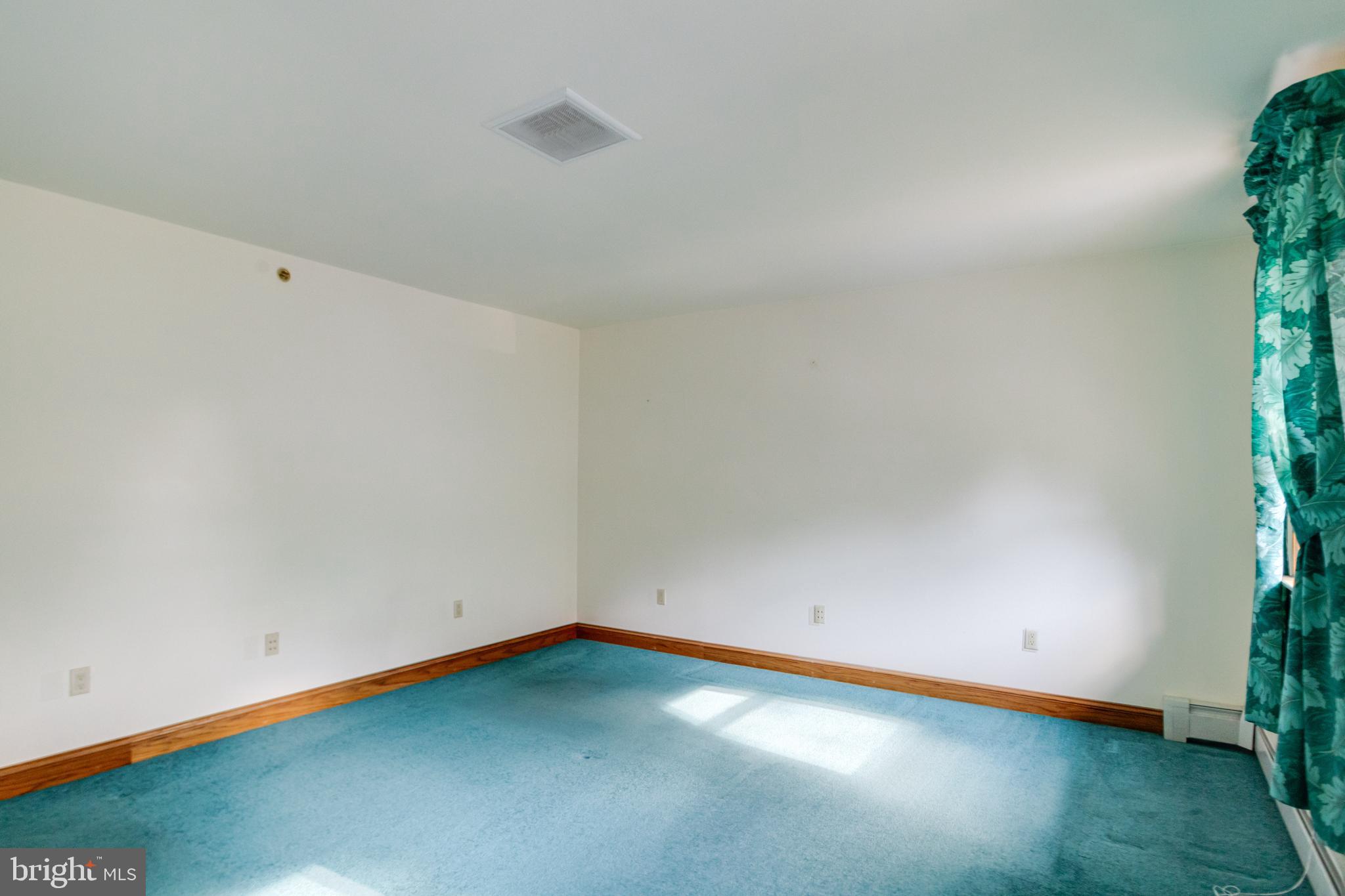 HILLTOP PARK - Residential