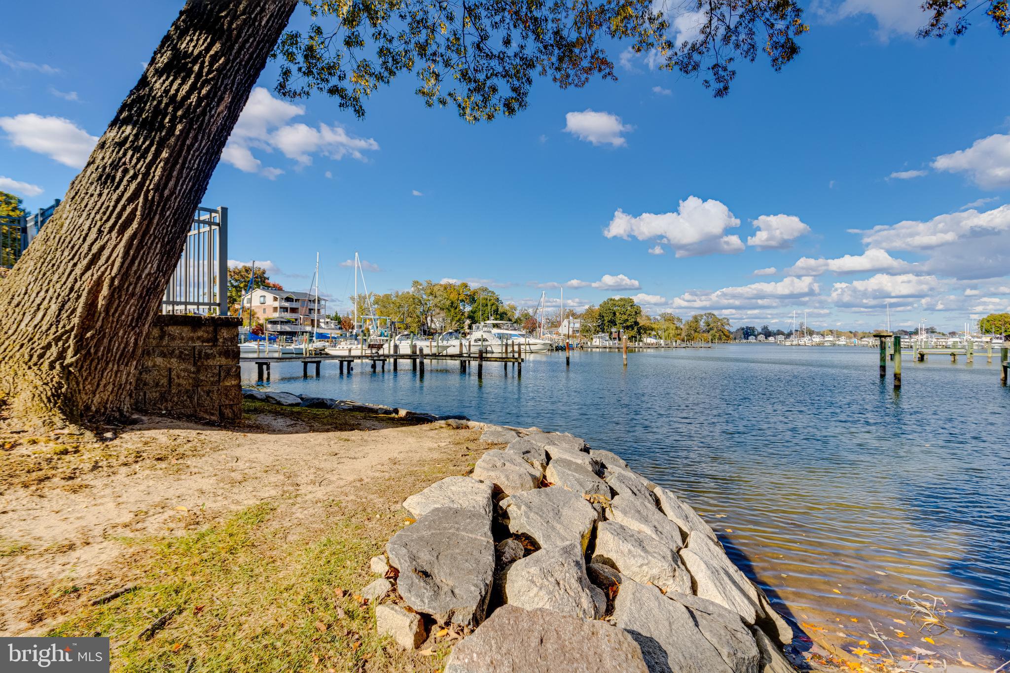 HILLTOP PARK - Residential