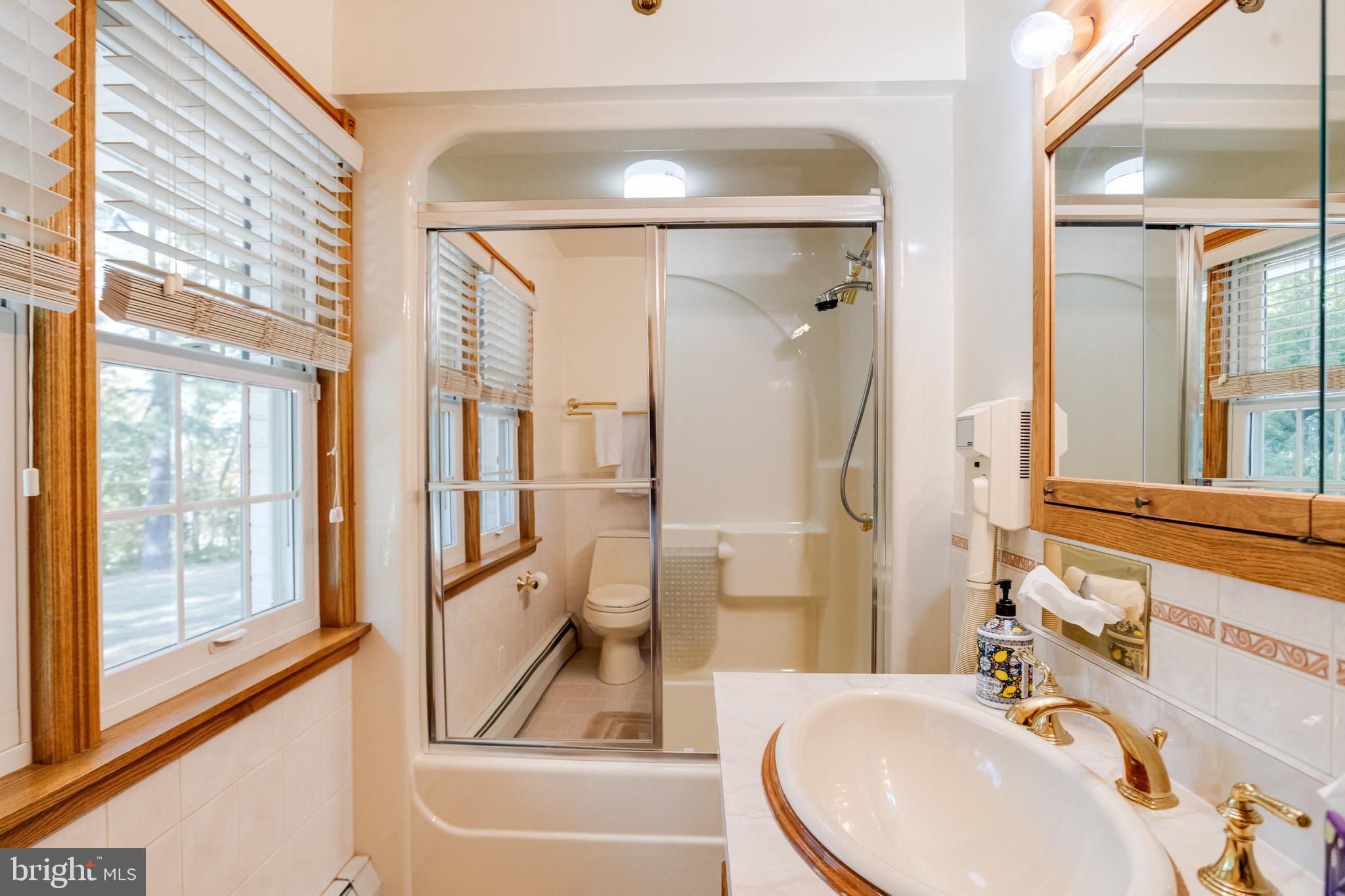 HILLTOP PARK - Residential