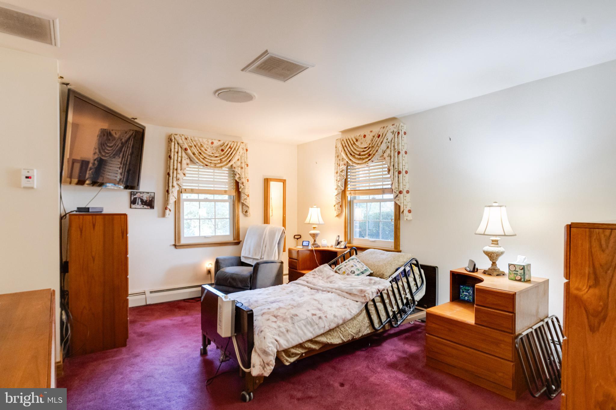 HILLTOP PARK - Residential