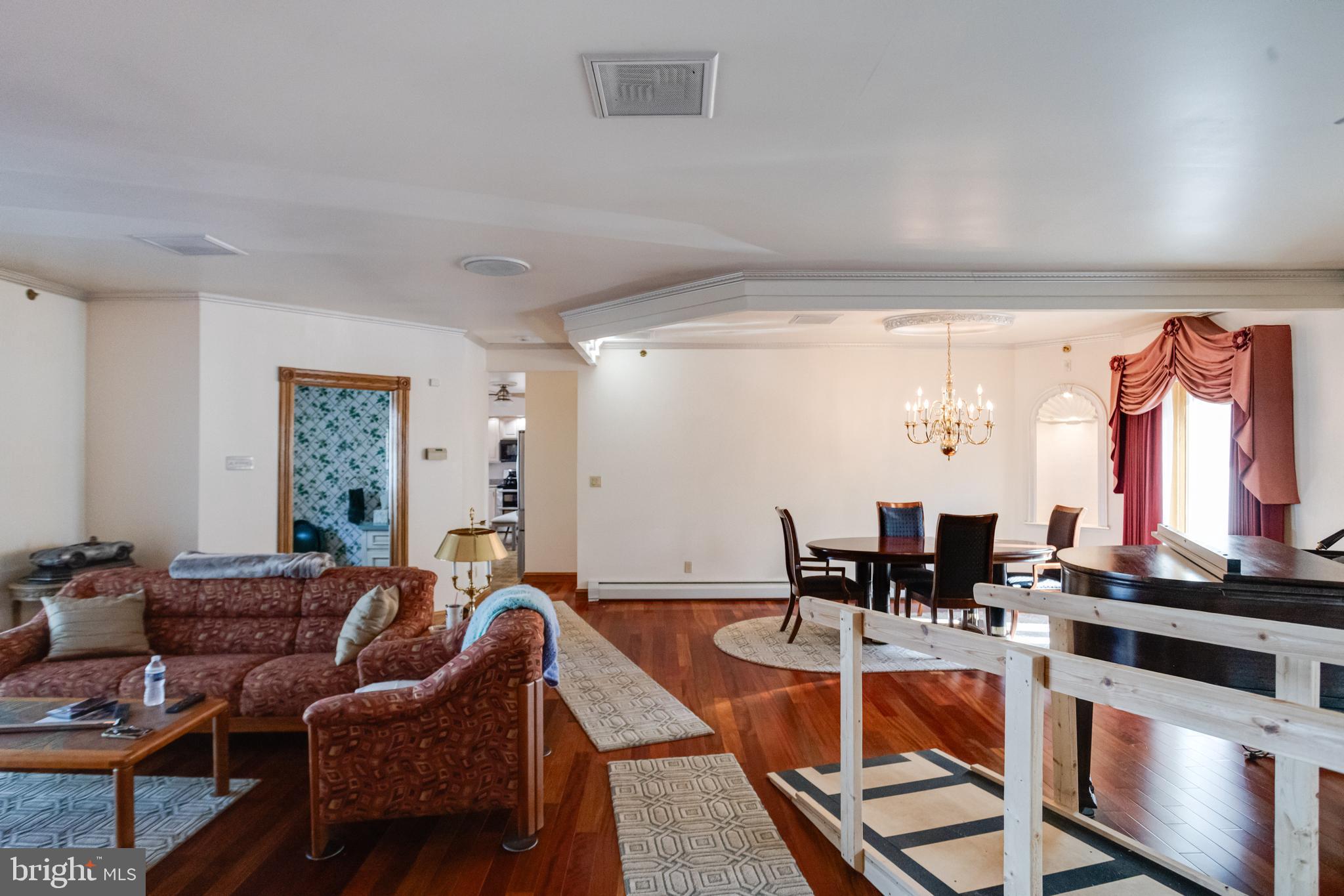 HILLTOP PARK - Residential