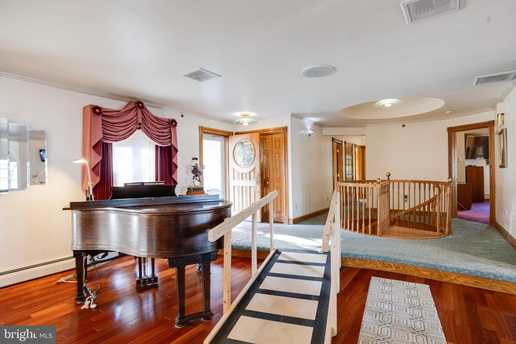 HILLTOP PARK - Residential