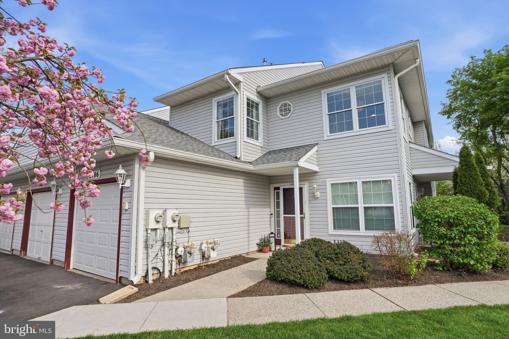 BROOKSTONE - Residential