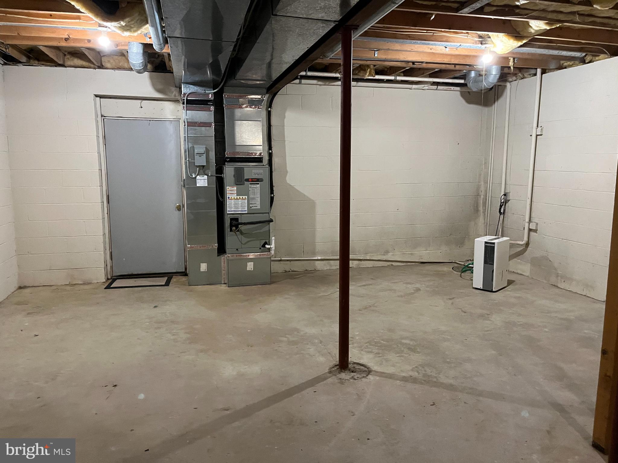 RIVA TRACE - Residential Lease