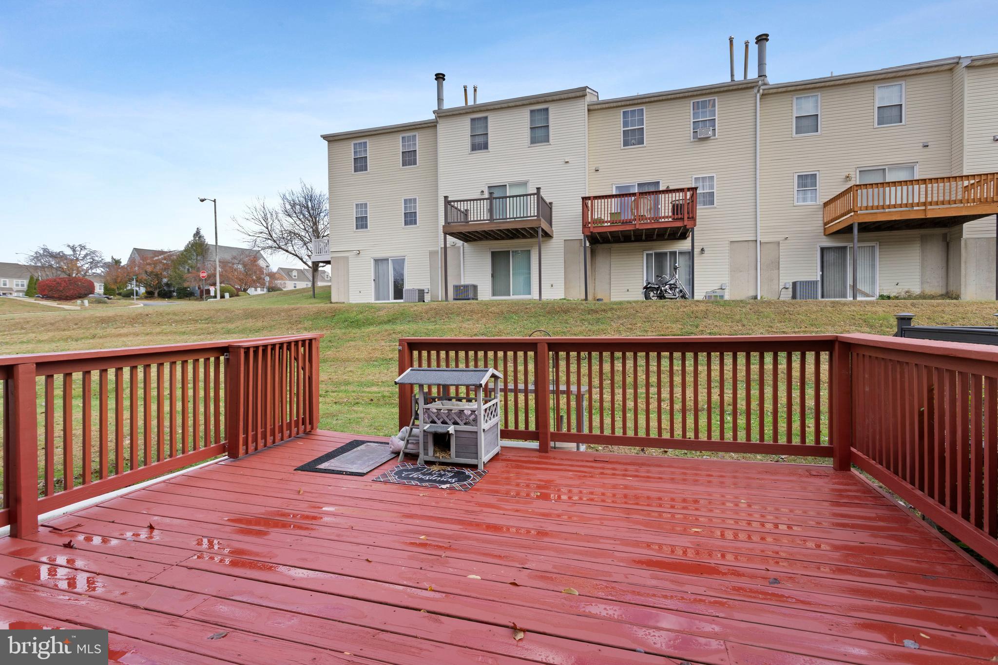 CHERRY TREE KNOLL - Residential