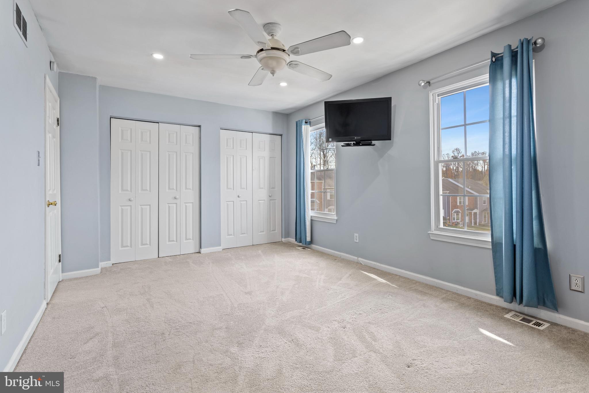 CHERRY TREE KNOLL - Residential