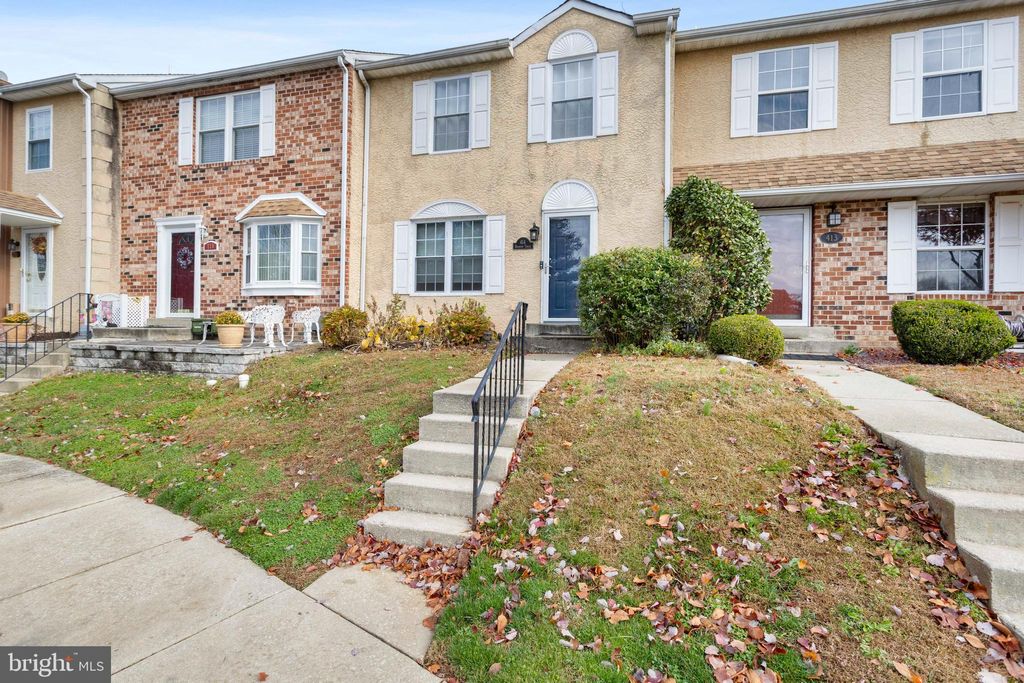 Photo of 414 Dogwood Circle #30, UPPER CHICHESTER, PA 19014 (MLS # PADE2103882)