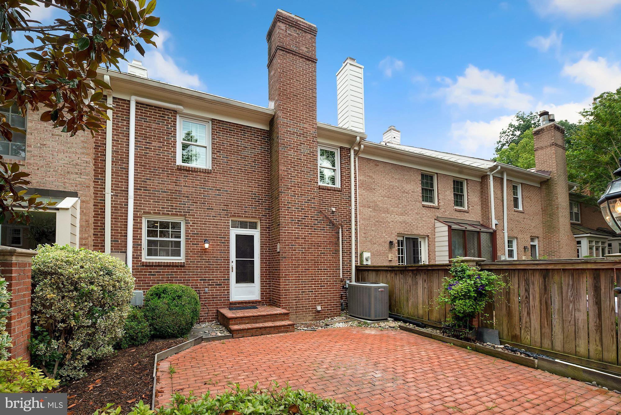 ALTA VISTA - Residential