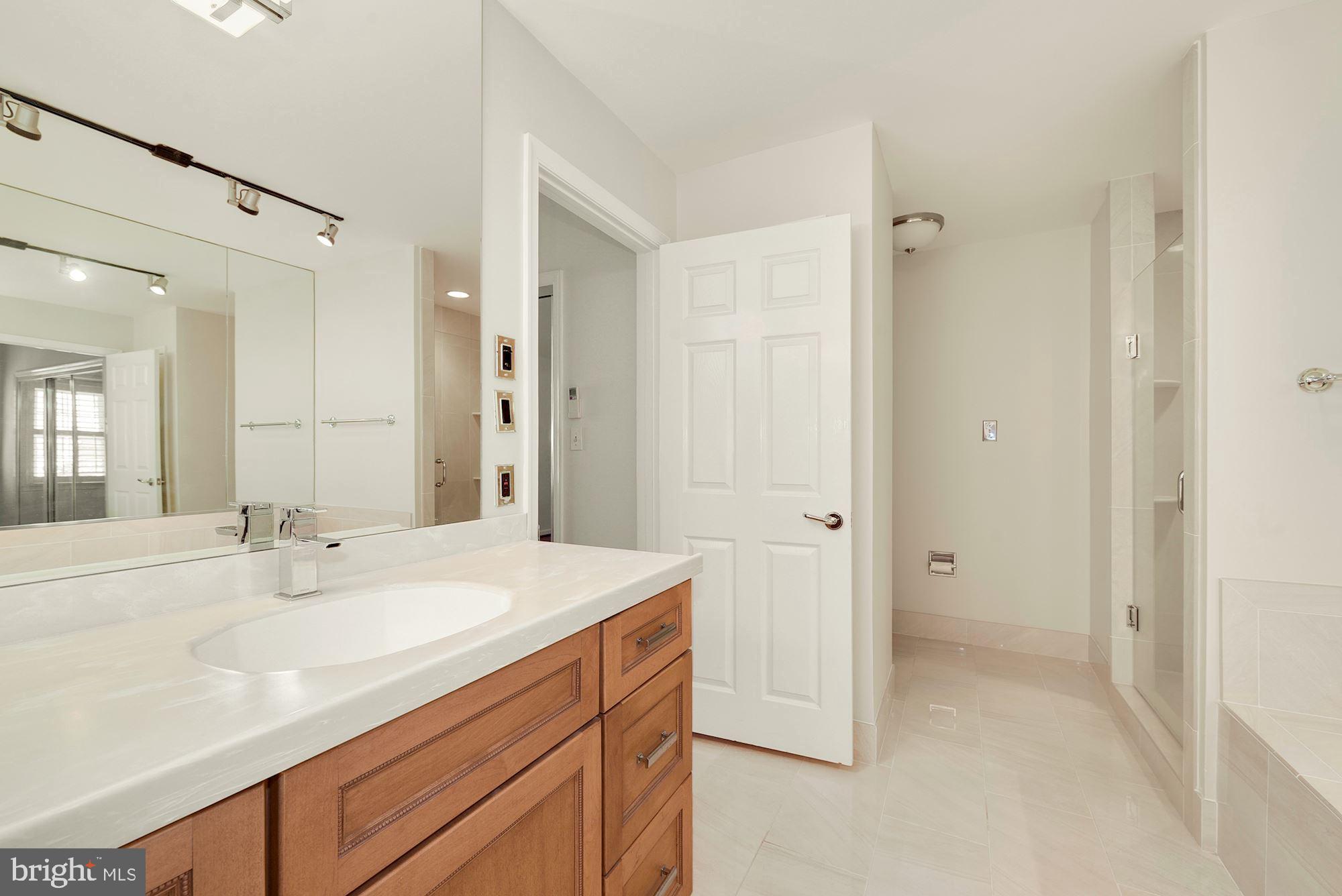 ALTA VISTA - Residential