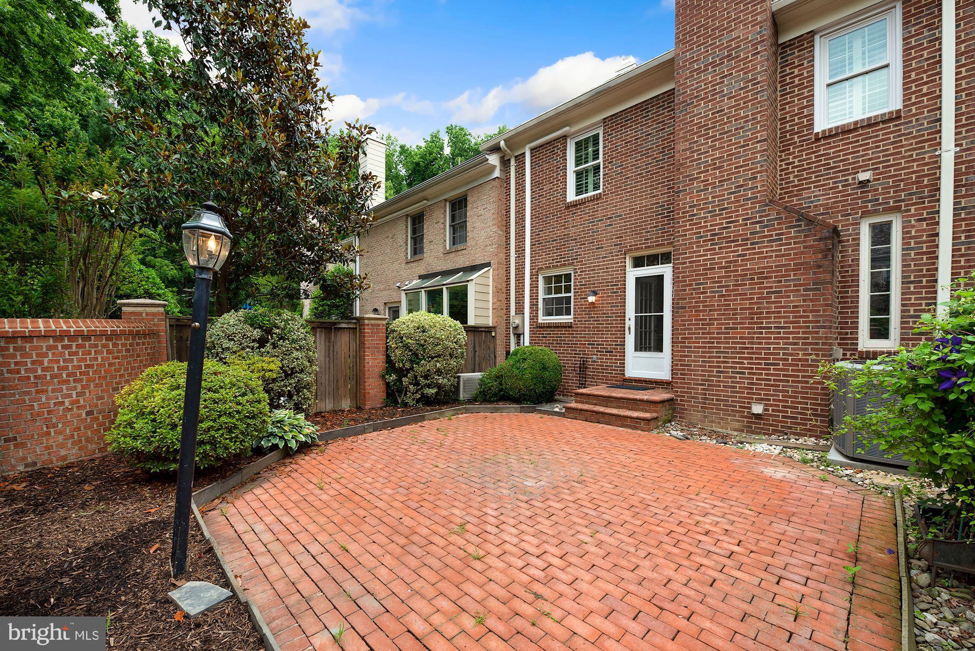 ALTA VISTA - Residential