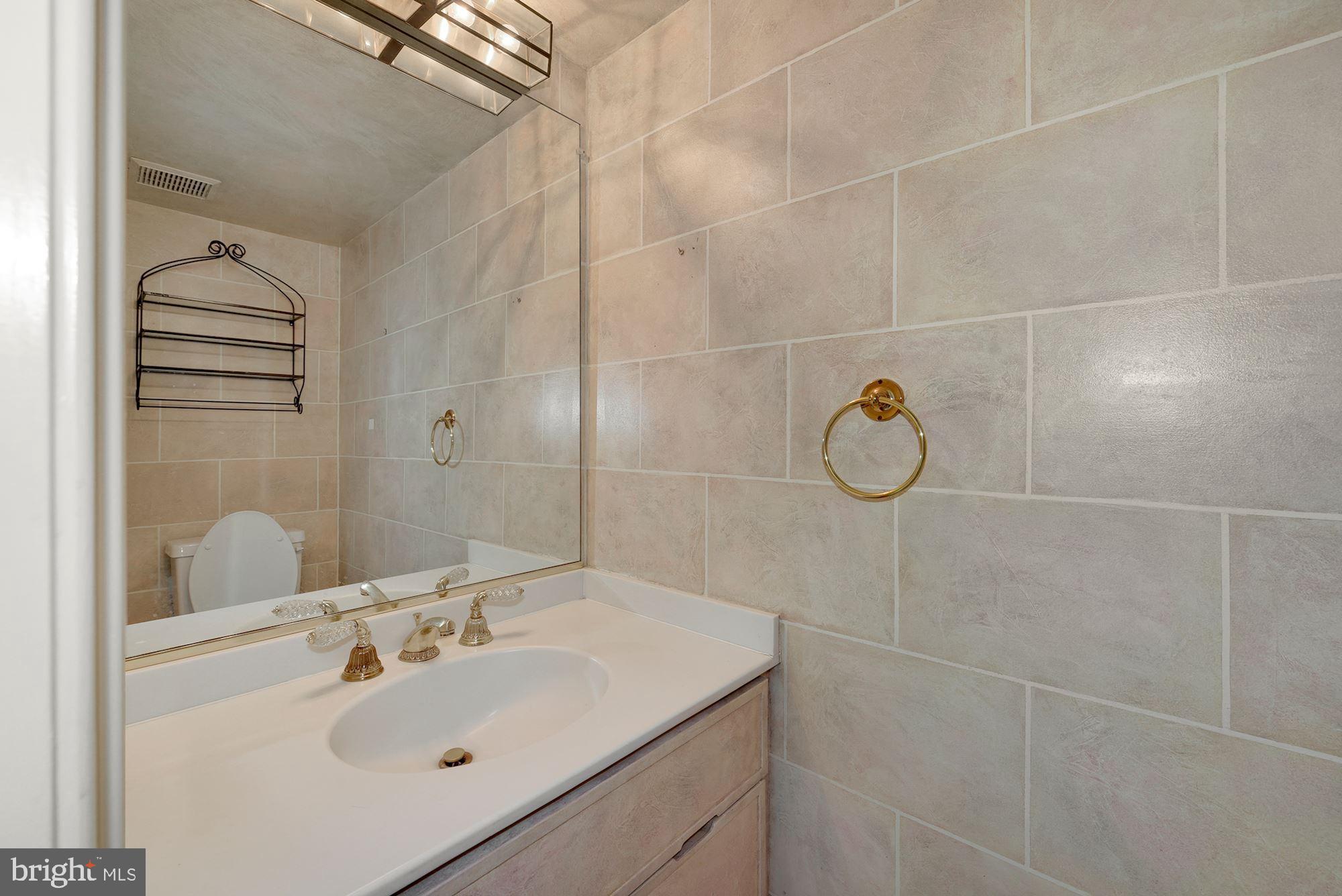 ALTA VISTA - Residential