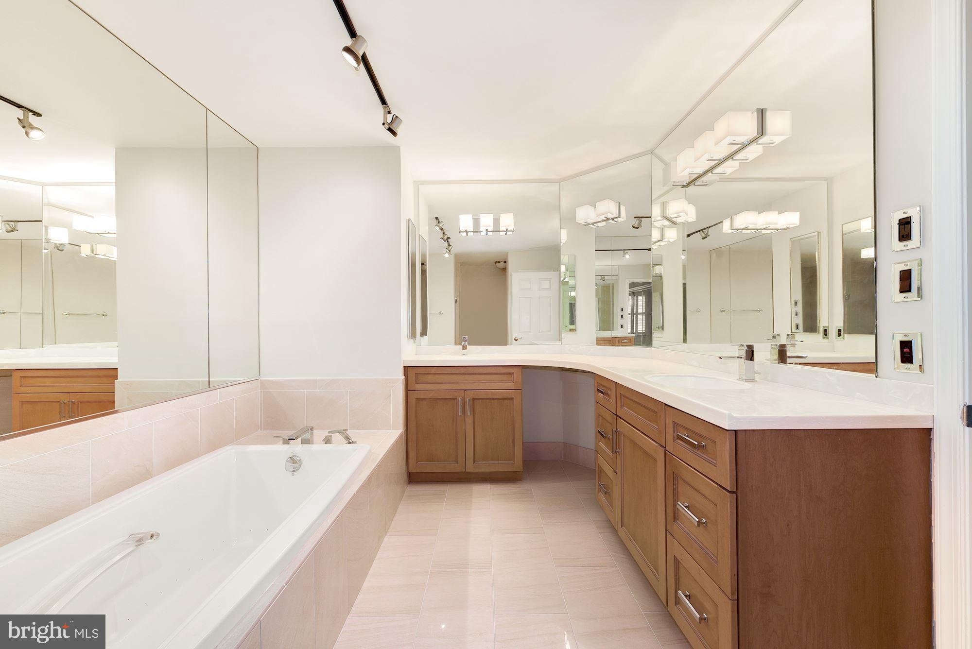 ALTA VISTA - Residential