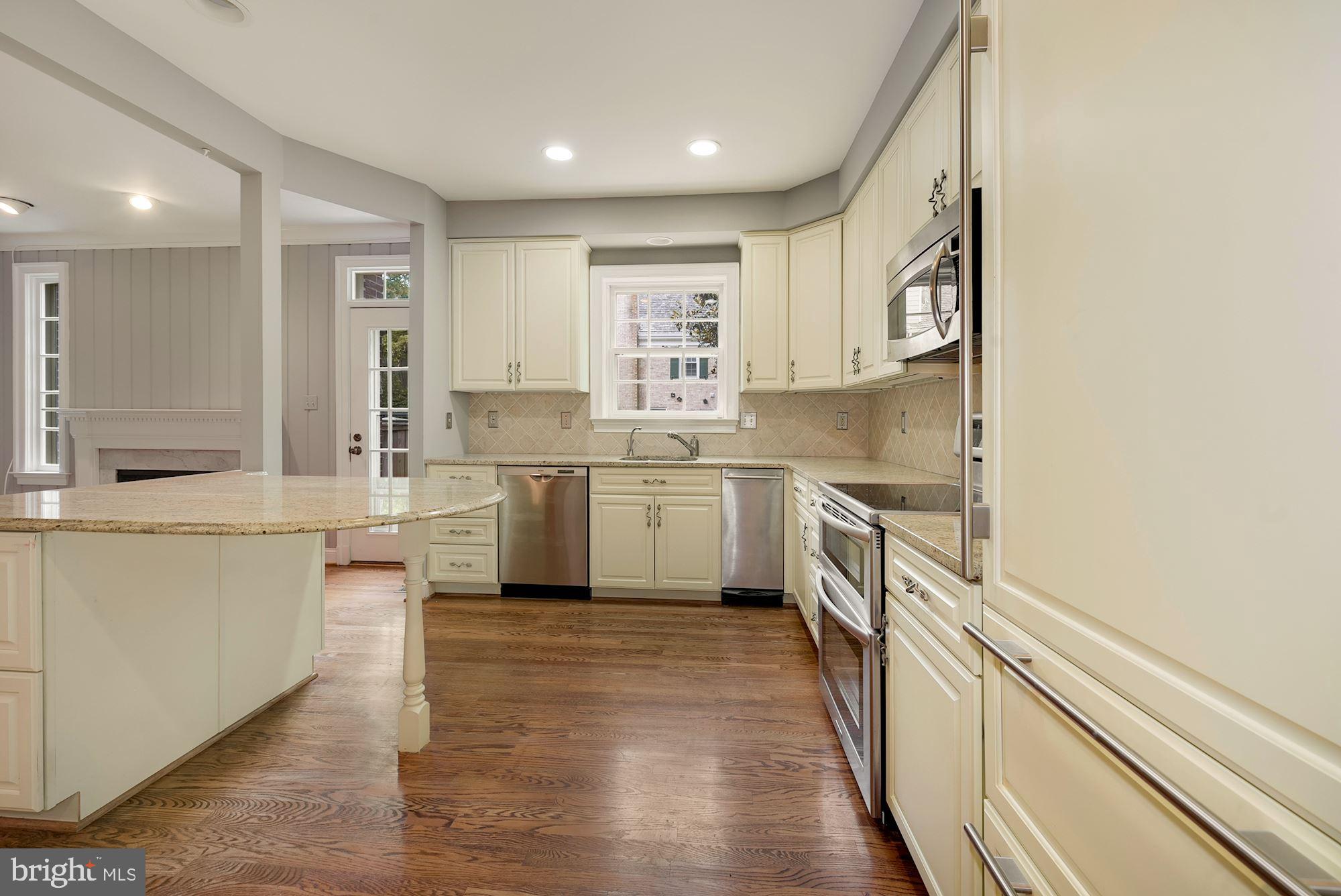 ALTA VISTA - Residential