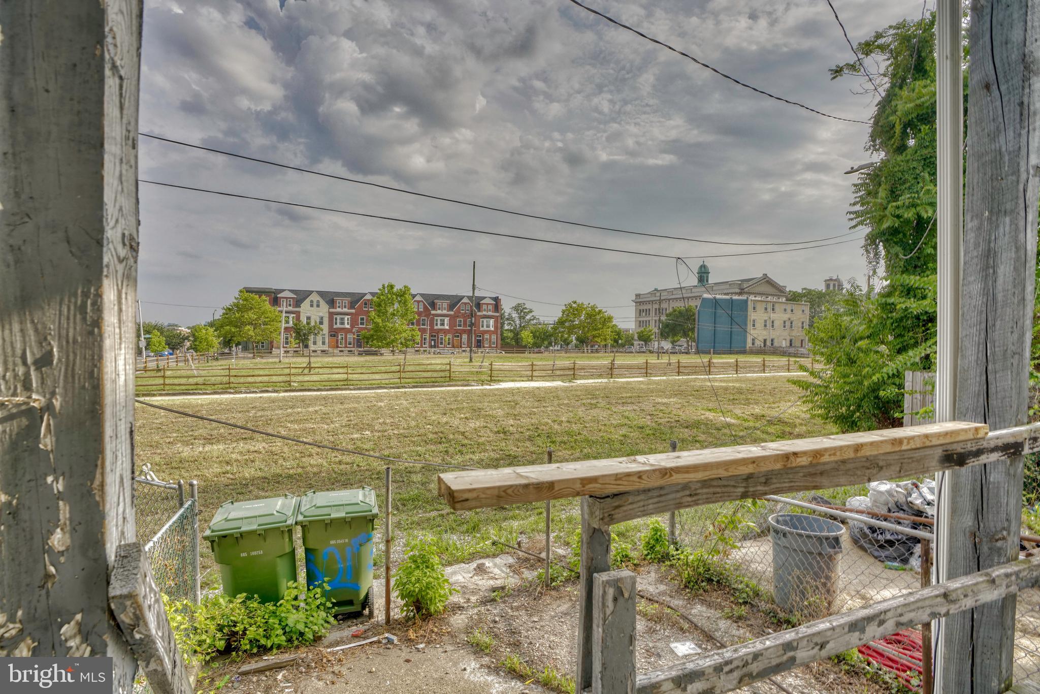 BARCLAY - Residential Lease