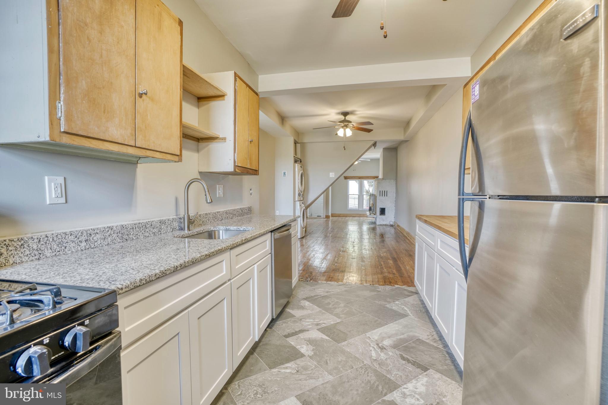 BARCLAY - Residential Lease