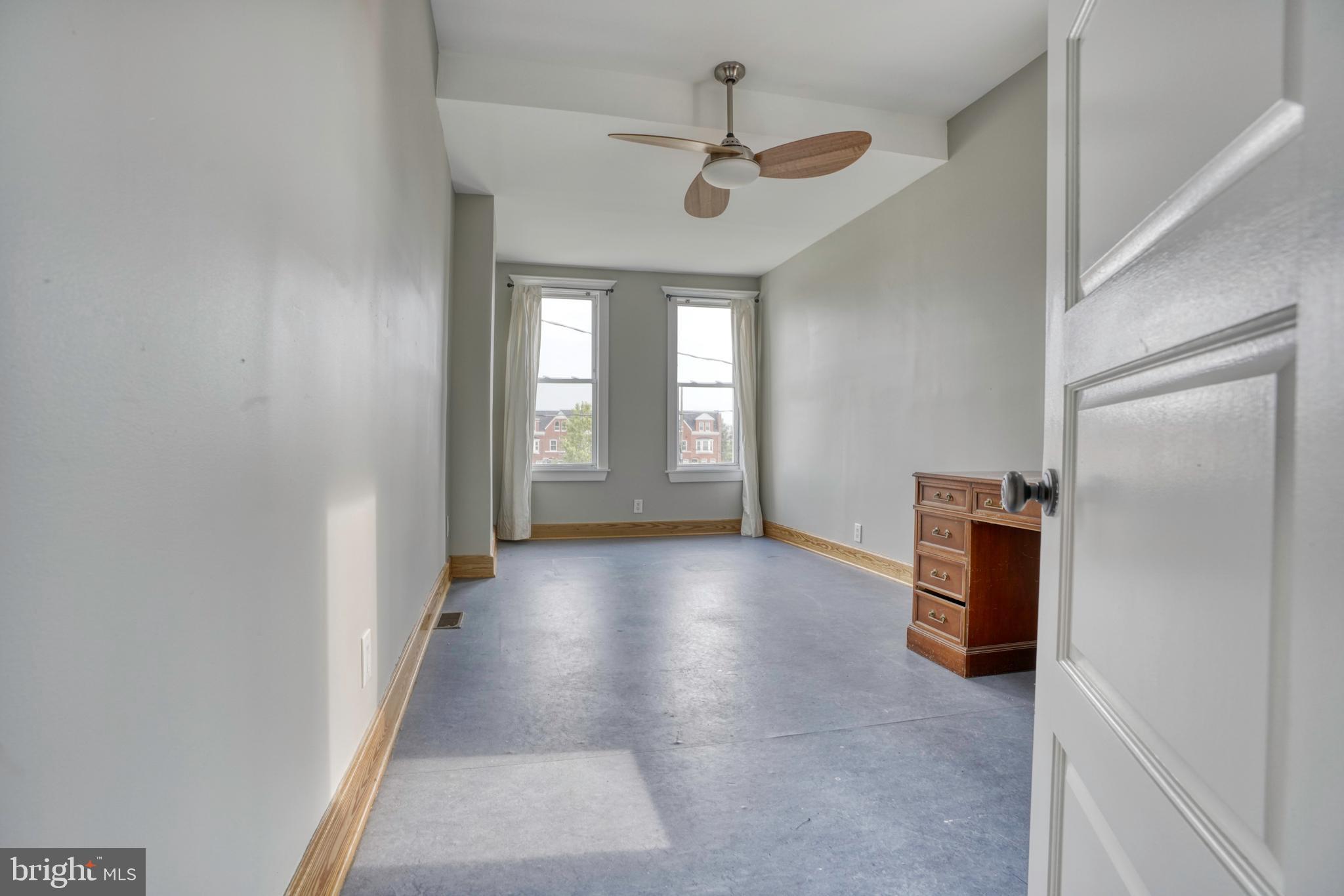 BARCLAY - Residential Lease