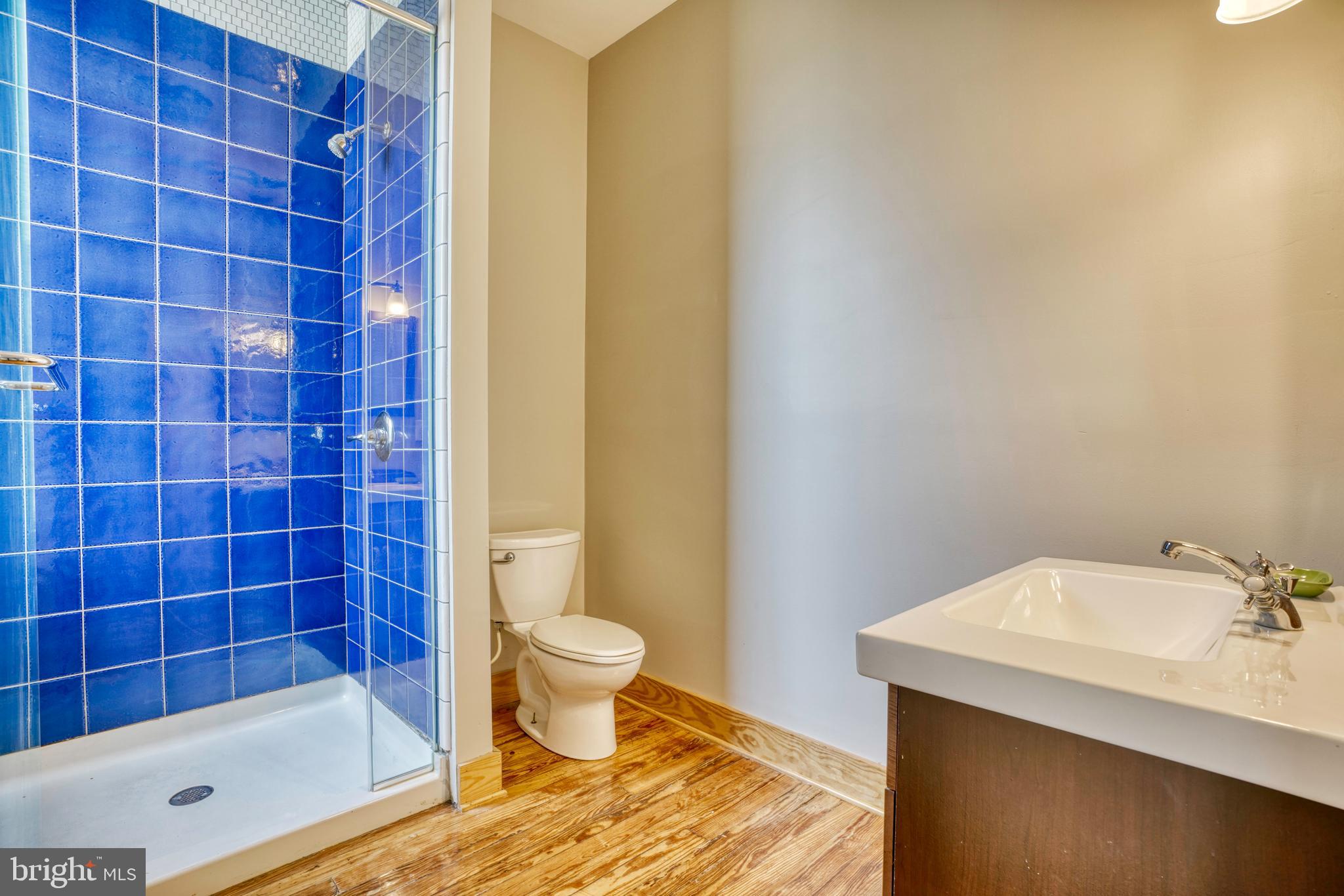 BARCLAY - Residential Lease