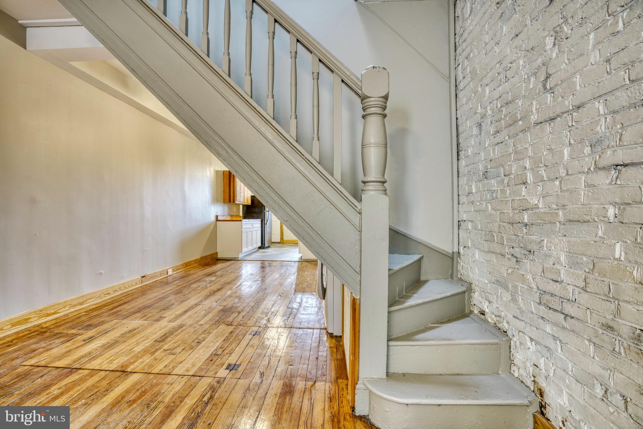 BARCLAY - Residential Lease