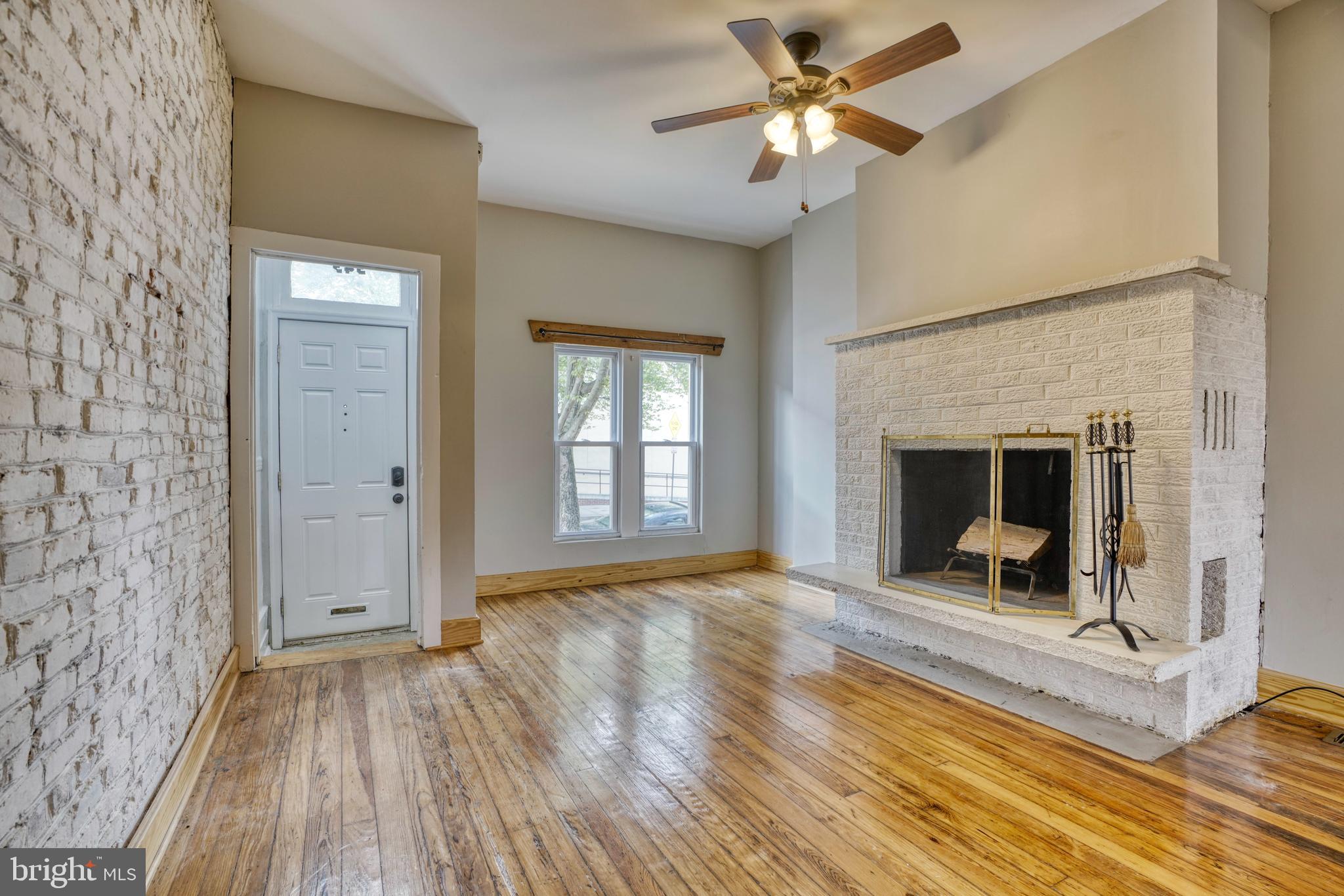 BARCLAY - Residential Lease