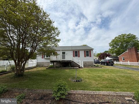 Homes For Sale - 7620 1st Street<br/> PASADENA, MD 21122